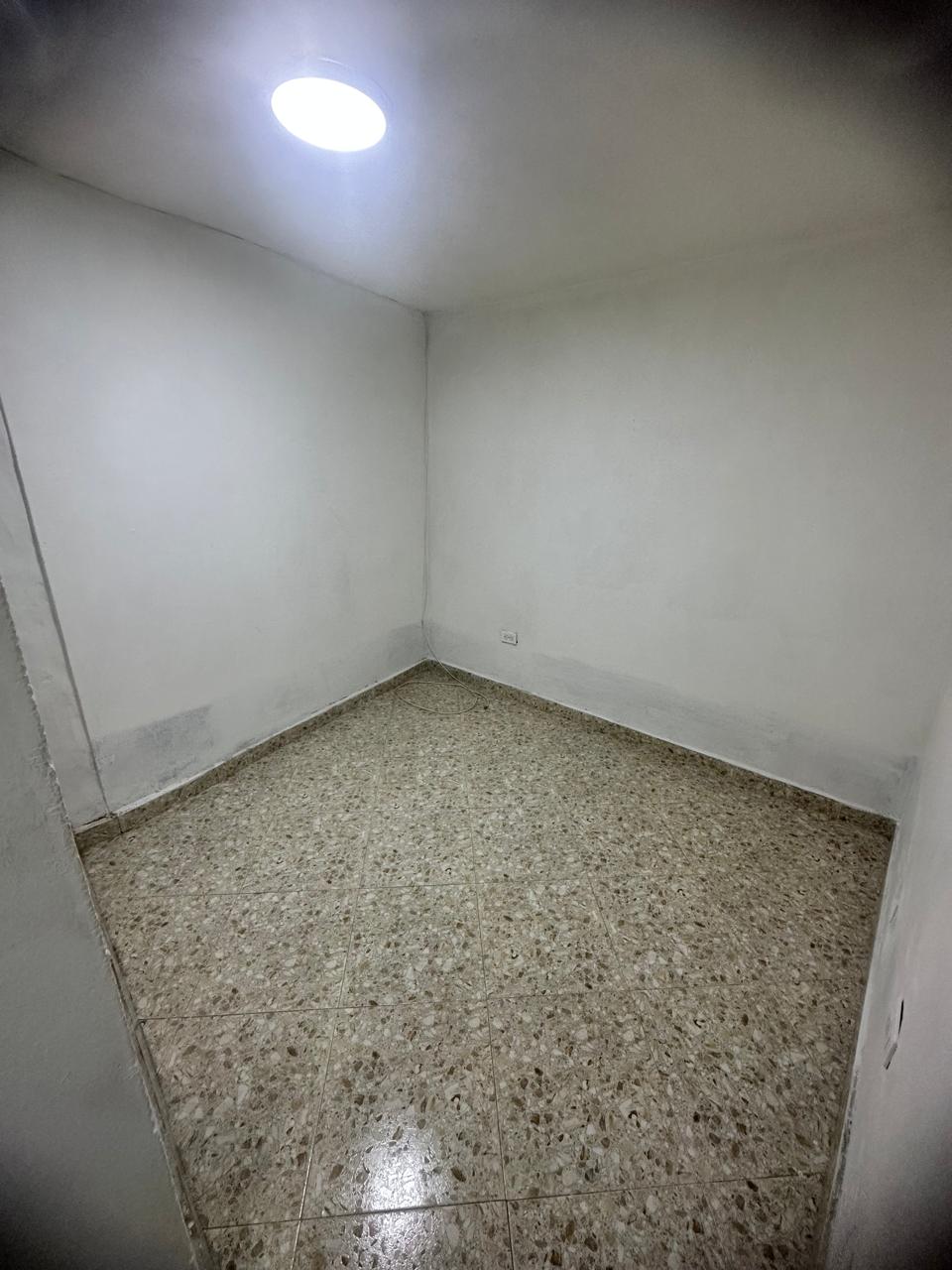 Bloque de Casas con Excelente Ubicación para la Venta en el Poblado