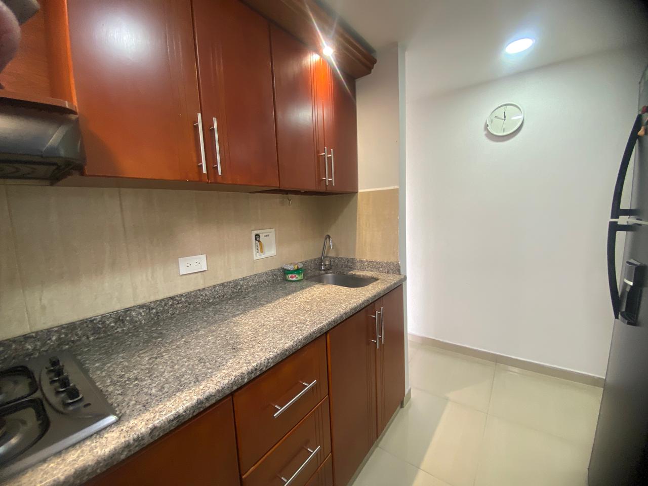 Amplio Apartamento Amoblado para Arriendo en La America, Medellín