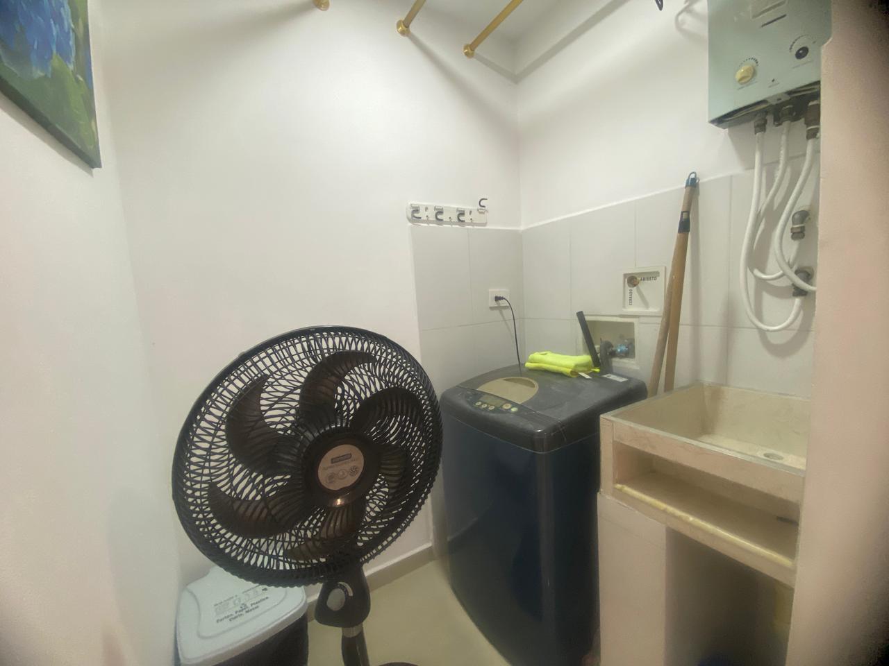 Cómodo Apartaestudio Amoblado para Arriendo en La America, Medellín