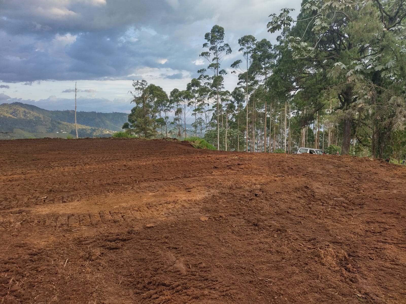 VENTA AMPLIO LOTE DE 2926M2 ALTO DE BOQUERON DOSQUEBRADAS