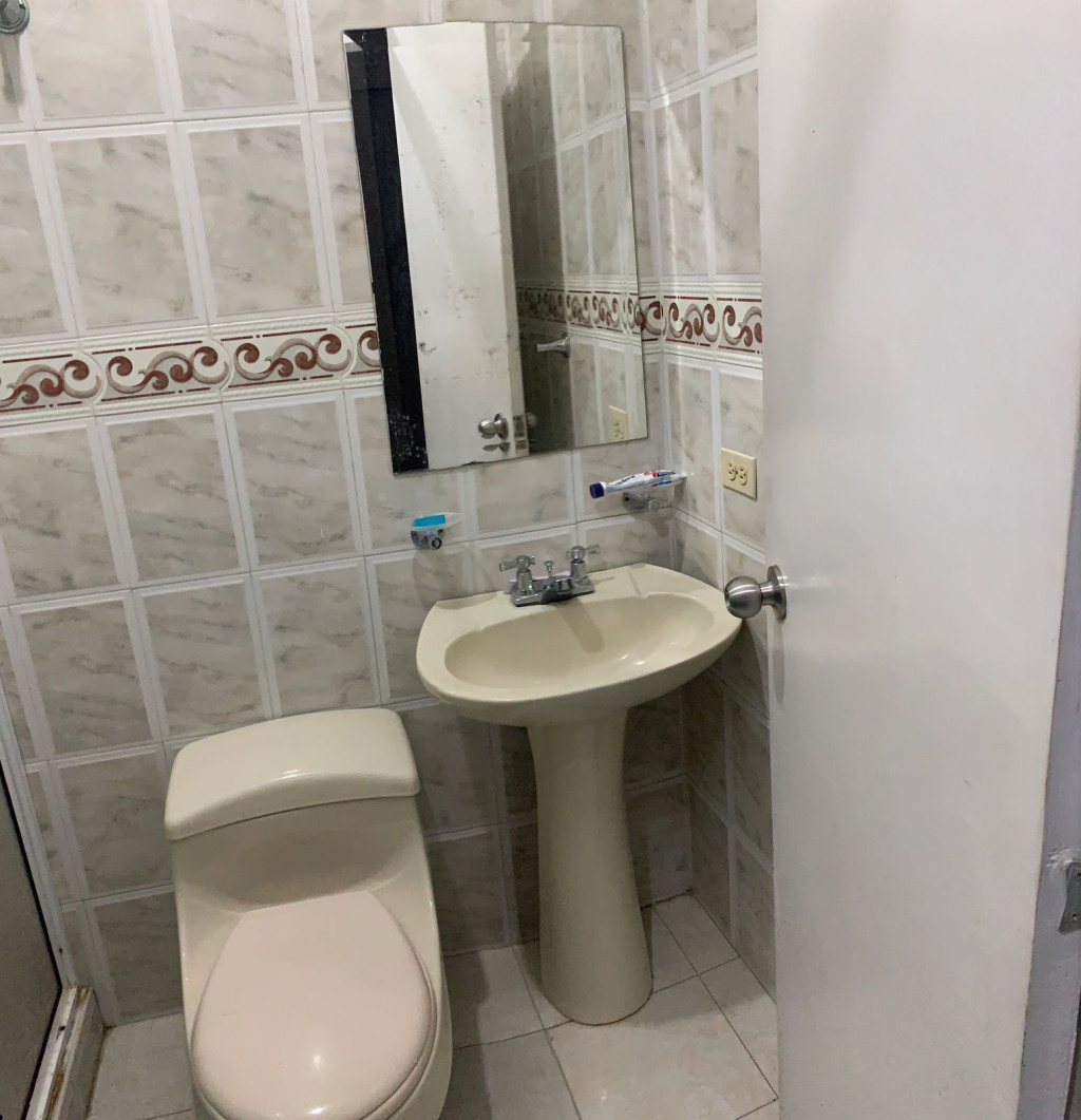 VENTA - APARTAMENTO  PRIMER PISO - EL INGENIO