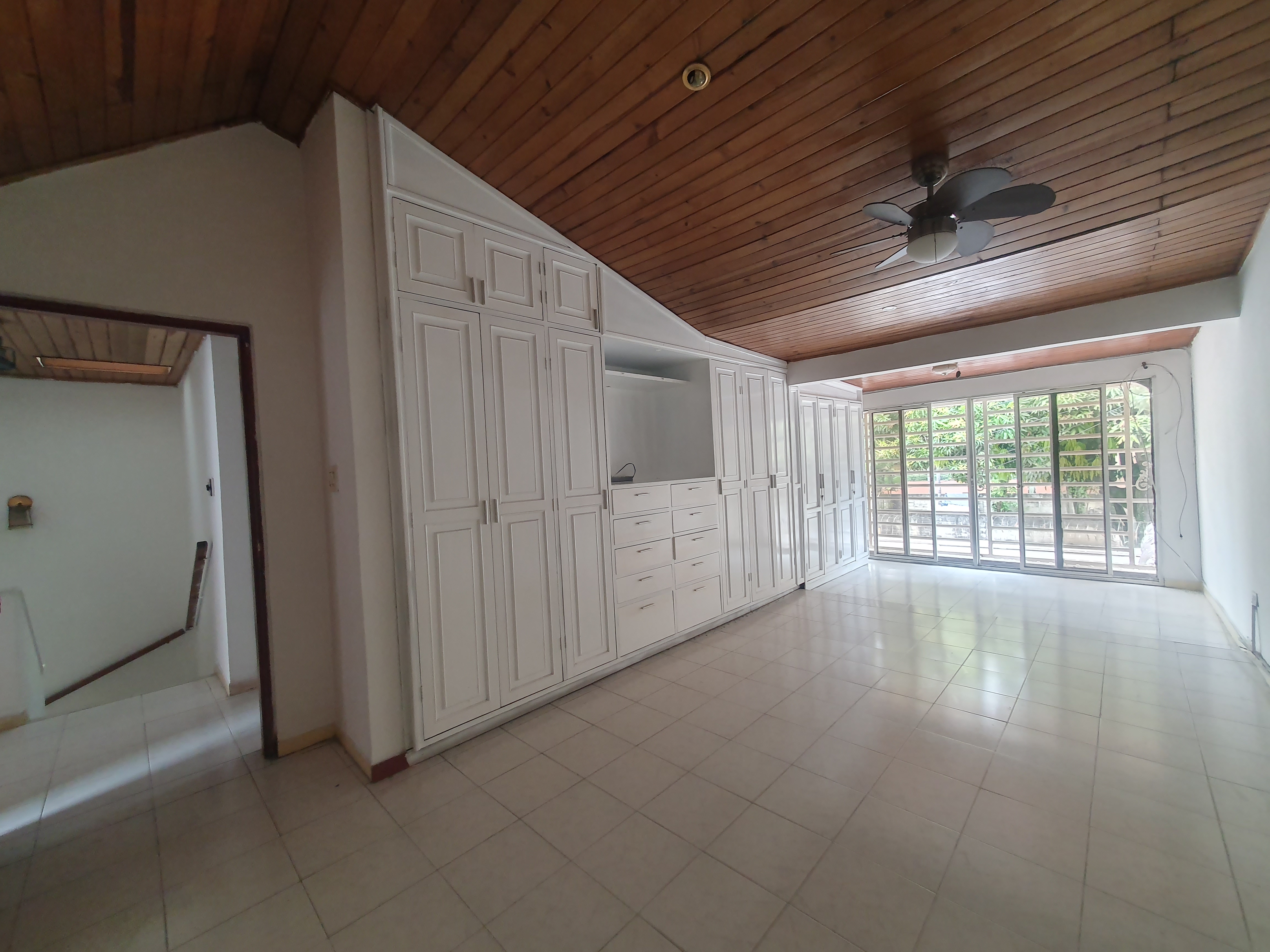 CASA EN VENTA - LA MERCED - CALI - NORTE