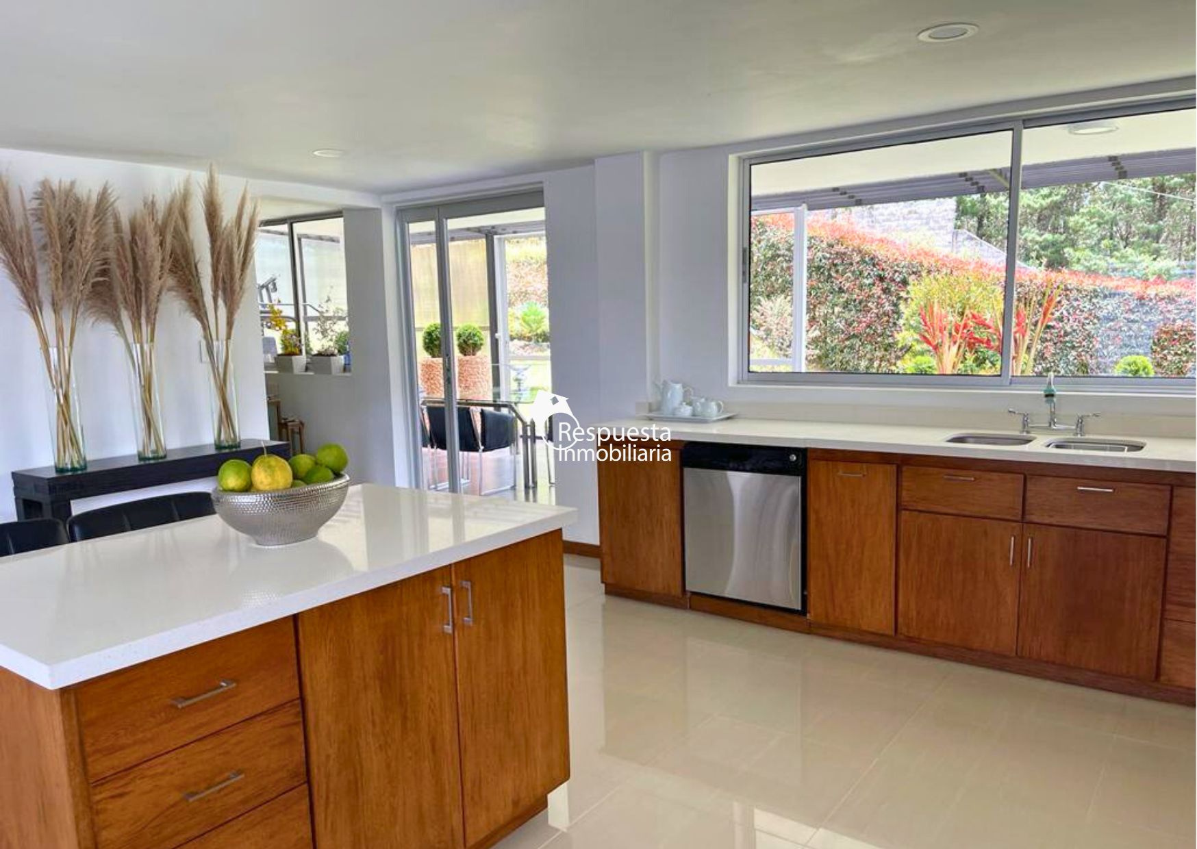 Venta Casa moderna en Envigado - Loma del Escobero