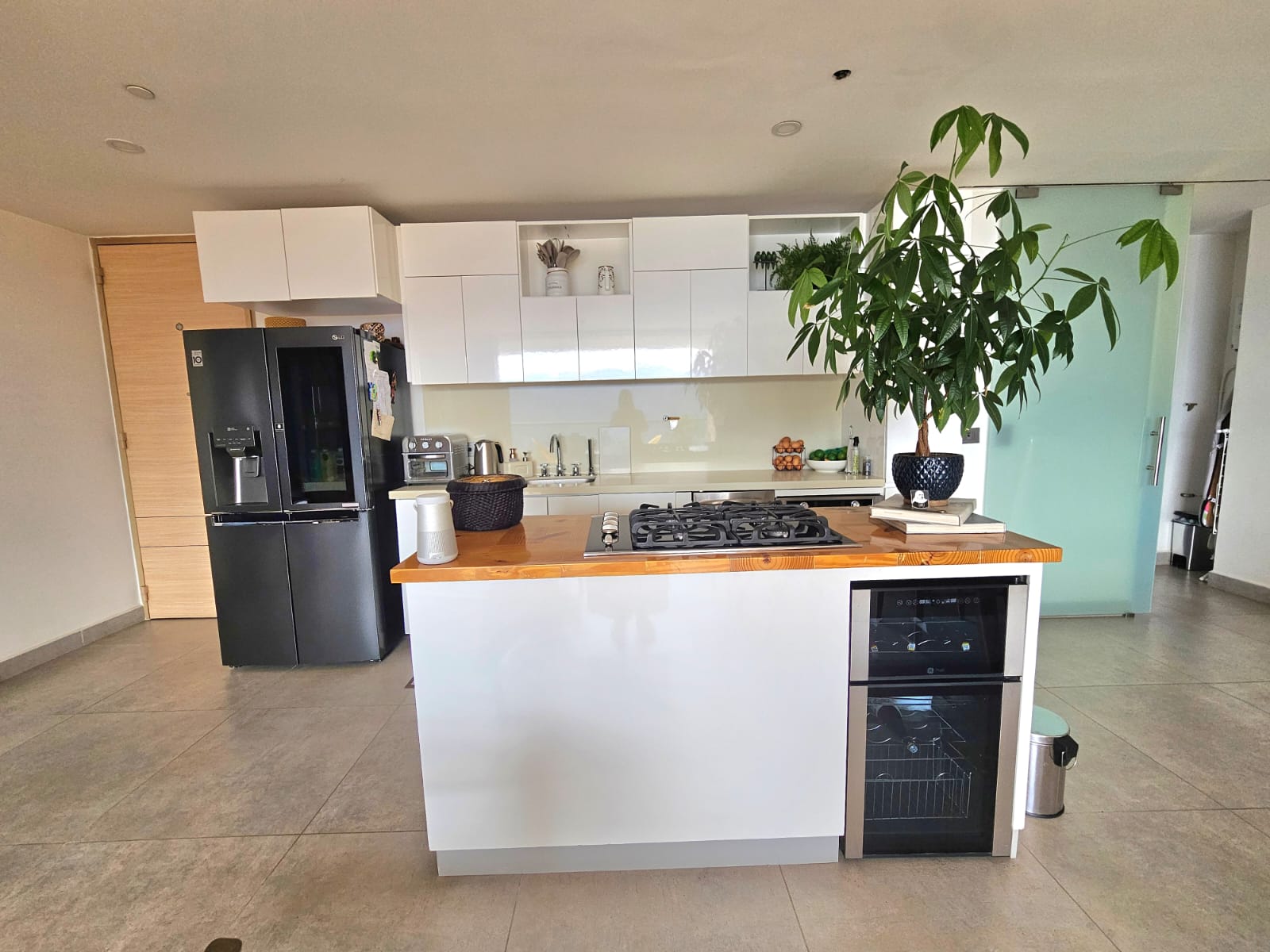 VENTA APARTAMENTO CALERA POBLADO MEDELLIN
