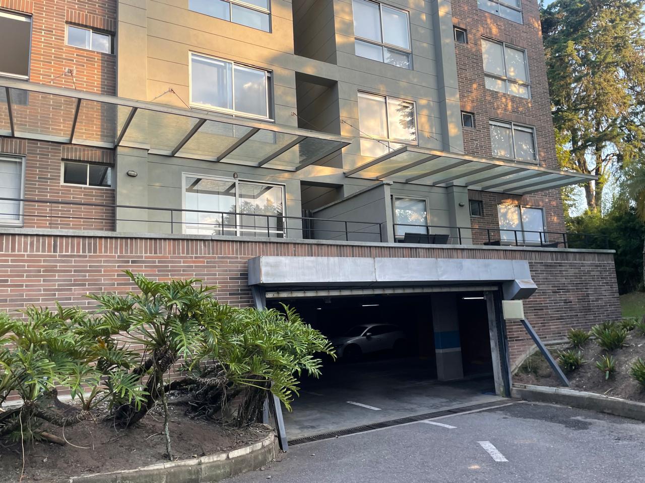 APARTAMENTO _RENTA CORTA por plataforma_  EN LLANOGRANDE 🍀