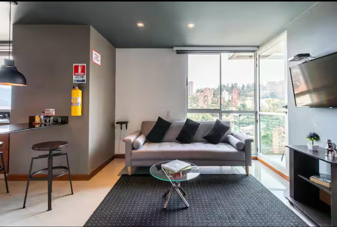 VENDE APARTAESTUDIO EL POBLADO MEDELLIN