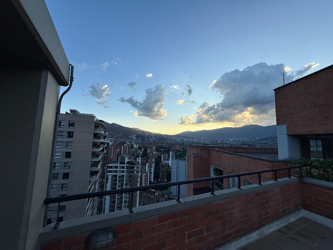 VENTA APARTAMENTO POBLADO MEDELLIN SANTA MARIA DE LOS ANGELES