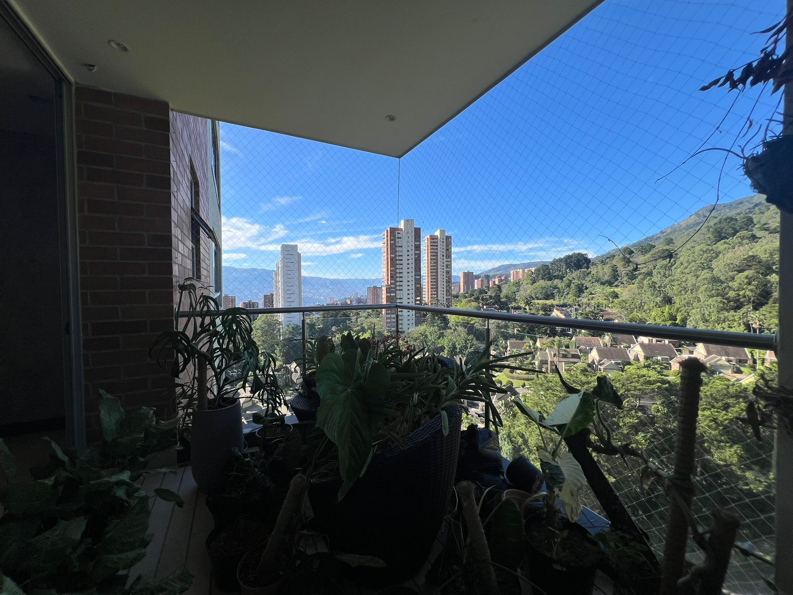 APARTAMENTO POBLADO EXCLUSIVO