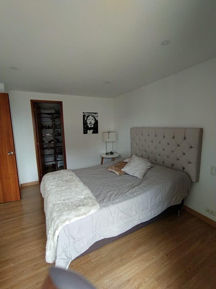 VENTA APARTAMENTO DUPLEX POBLADO MEDELLIN MILLA DE ORO
