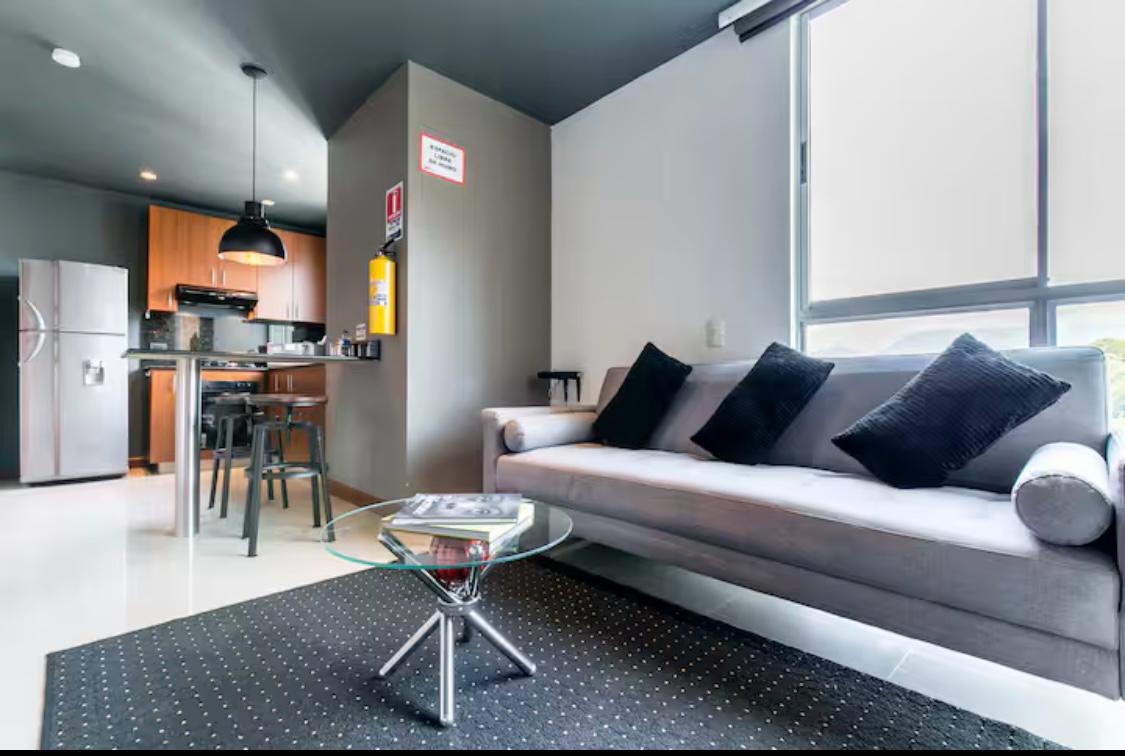 VENDE APARTAESTUDIO EL POBLADO MEDELLIN