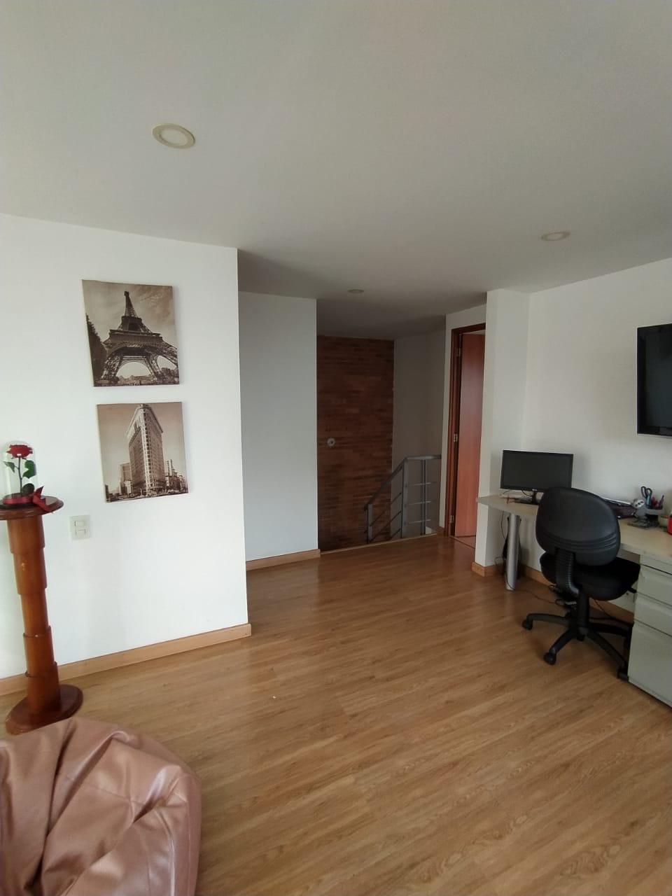 VENTA APARTAMENTO DUPLEX POBLADO MEDELLIN MILLA DE ORO