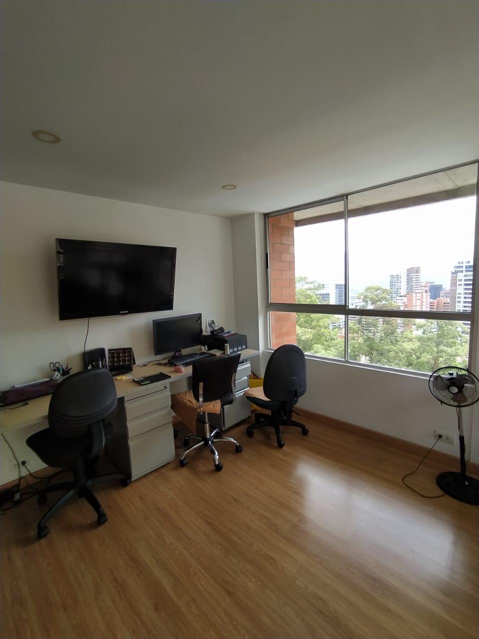 VENTA APARTAMENTO DUPLEX POBLADO MEDELLIN MILLA DE ORO
