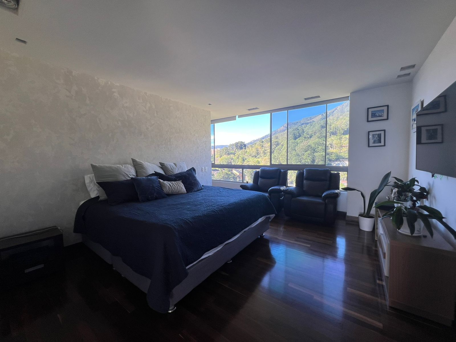 APARTAMENTO POBLADO EXCLUSIVO