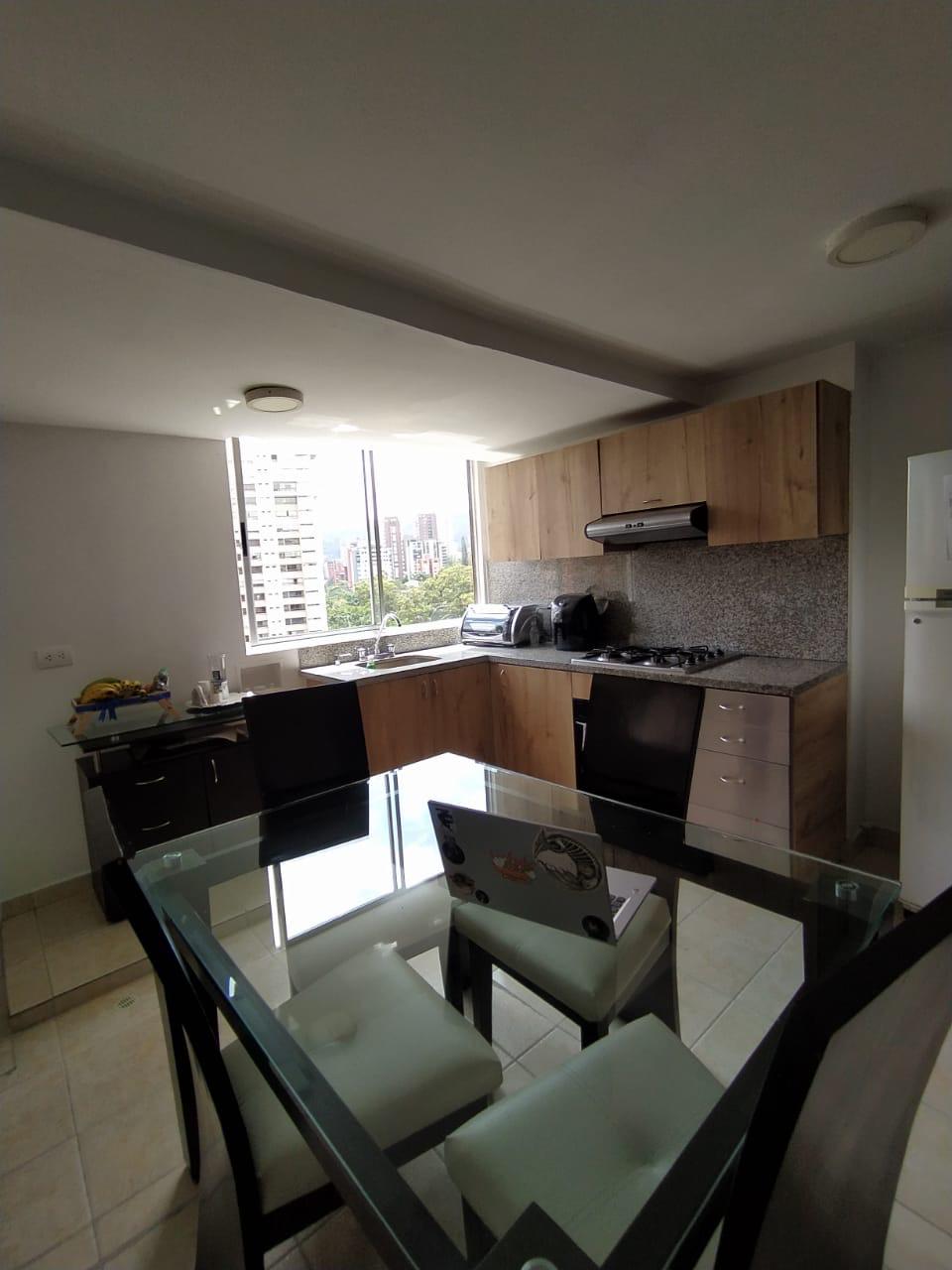 VENTA APARTAMENTO DUPLEX POBLADO MEDELLIN MILLA DE ORO