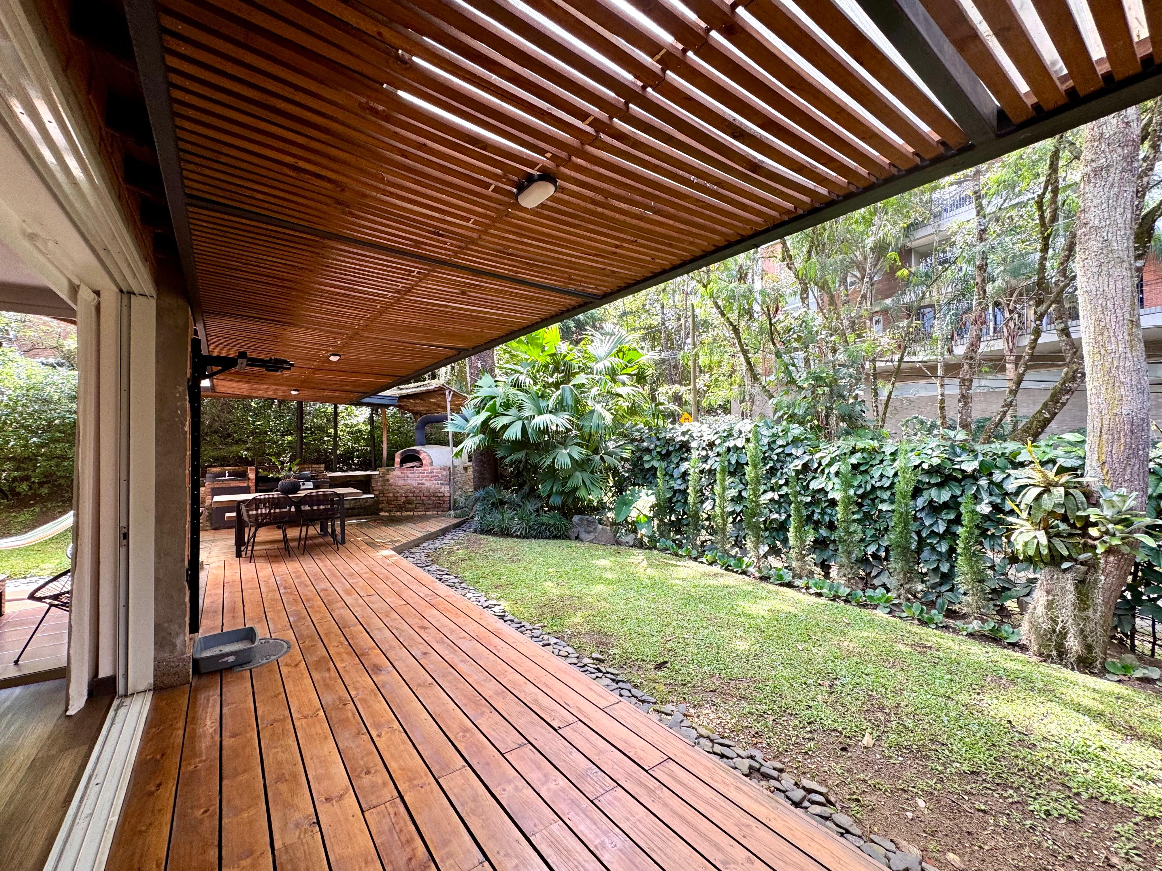 VENTA CASAEN URBANIZACION  MEDELLIN POBLADO SAN LUCAS