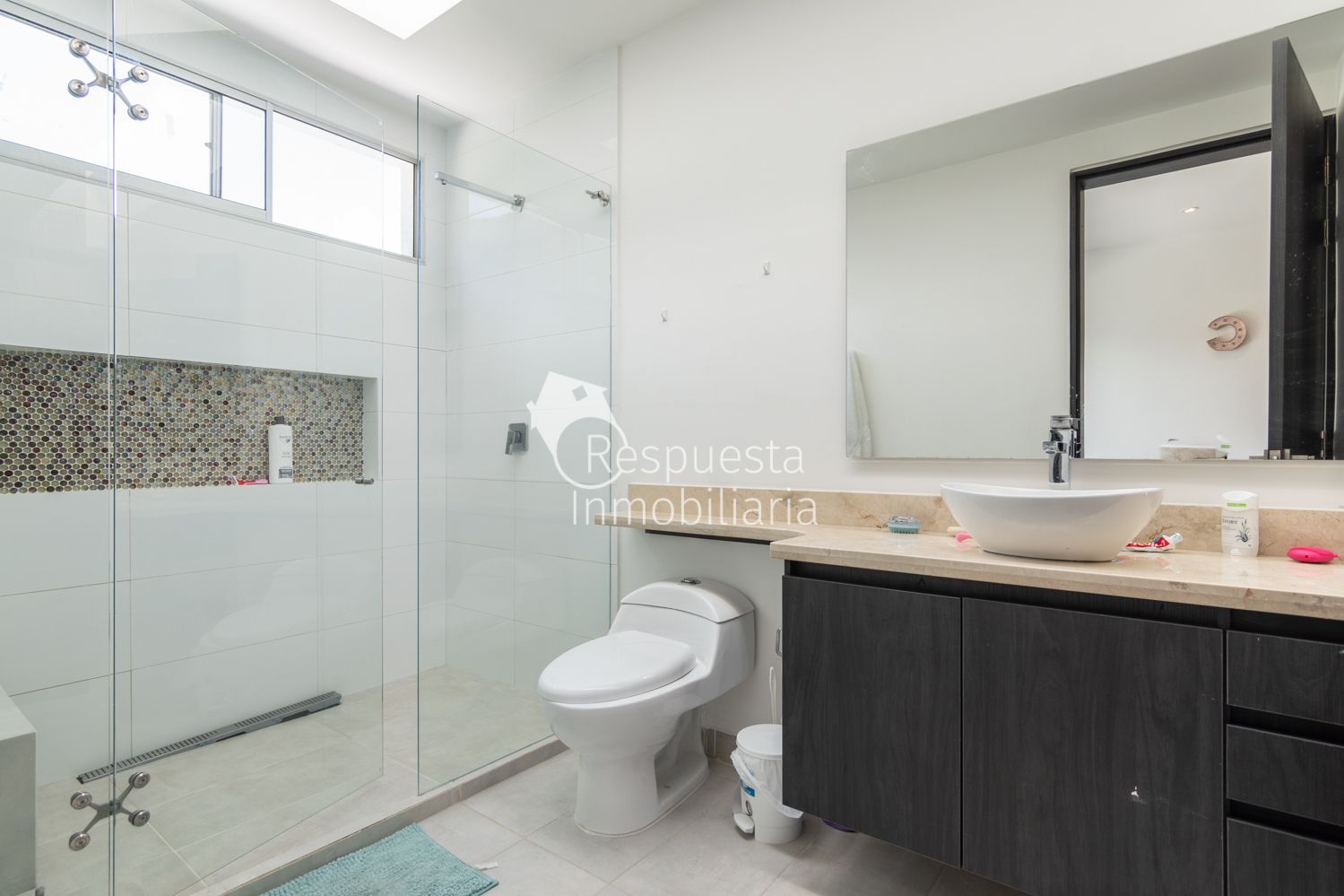 Vendo exclusiva casa MEDELLIN  via Las Palmas  sector chuzcalito 🍀