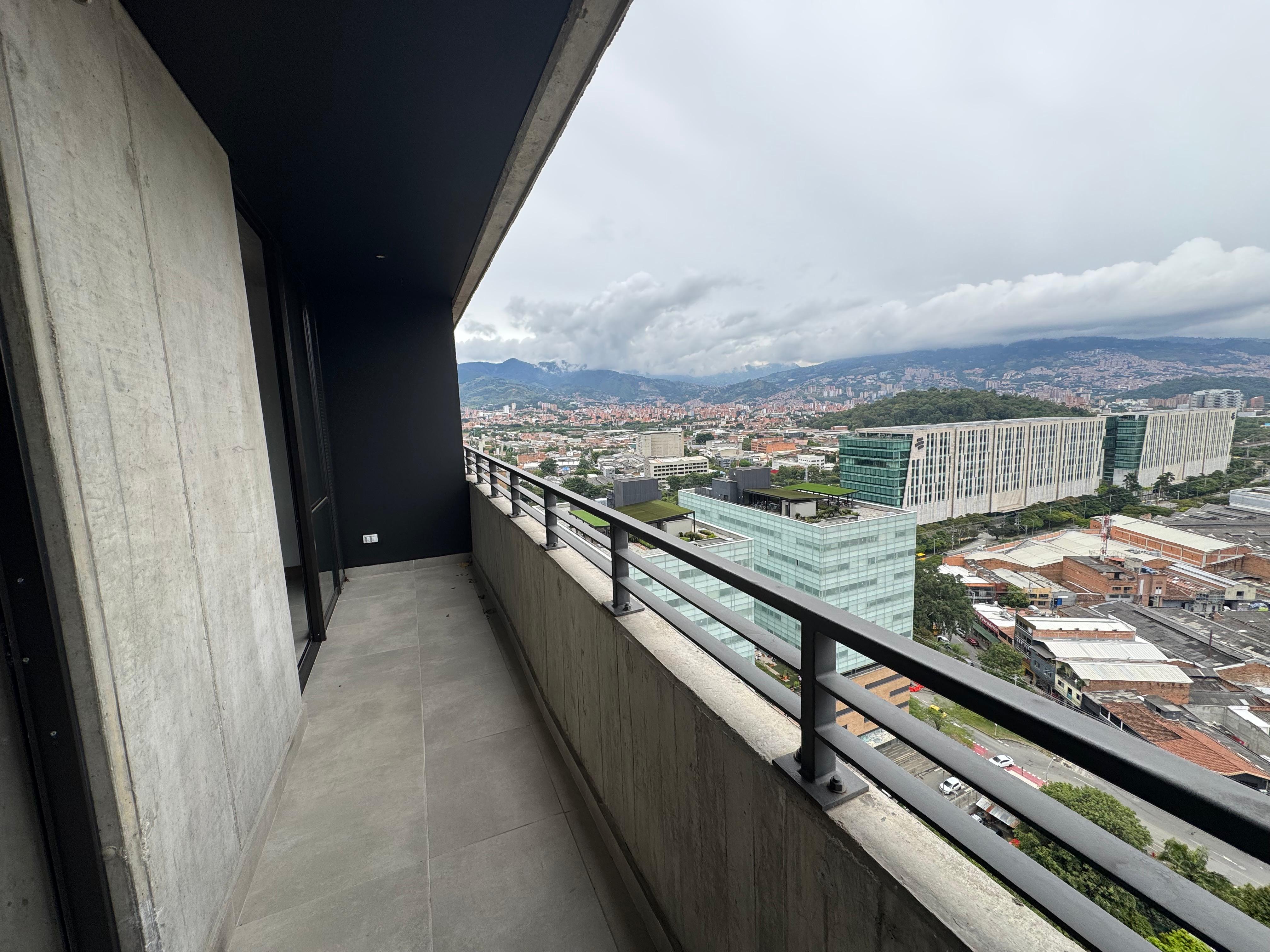 VENDO APARTAMENTO NUEVO EL POBLADO  EN CIUDAD DEL RIO ✅