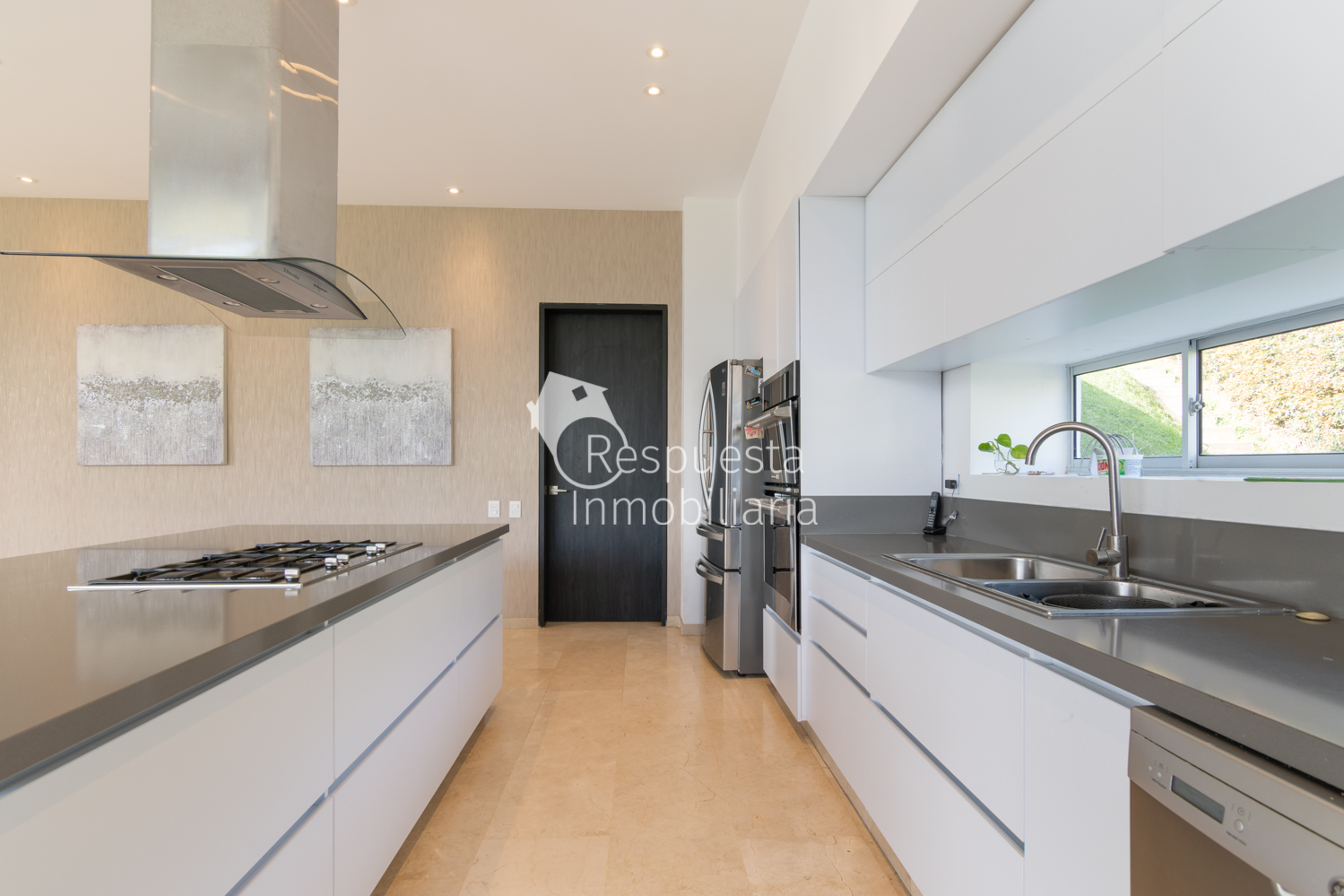 Vendo exclusiva casa MEDELLIN  via Las Palmas  sector chuzcalito 🍀