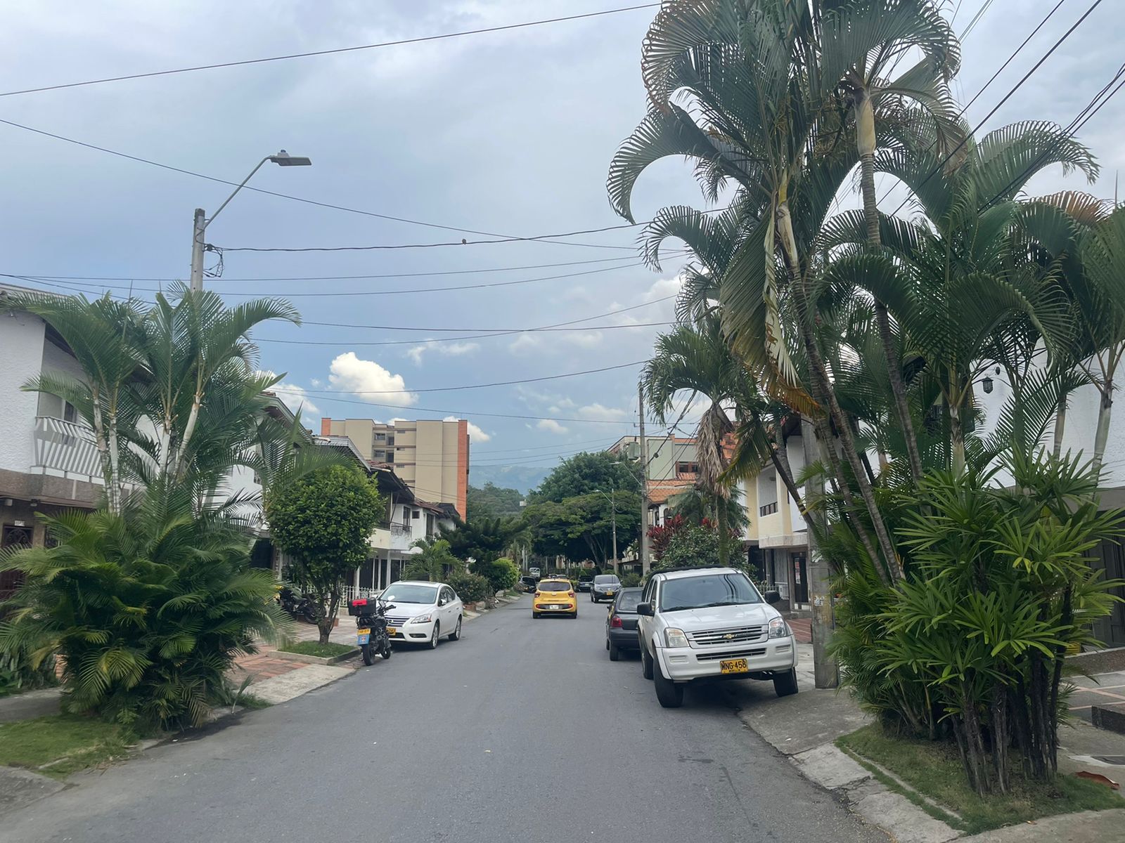 Vendo Casa Medellín, Malibu al lado de la unidad deportiva de belen🍀