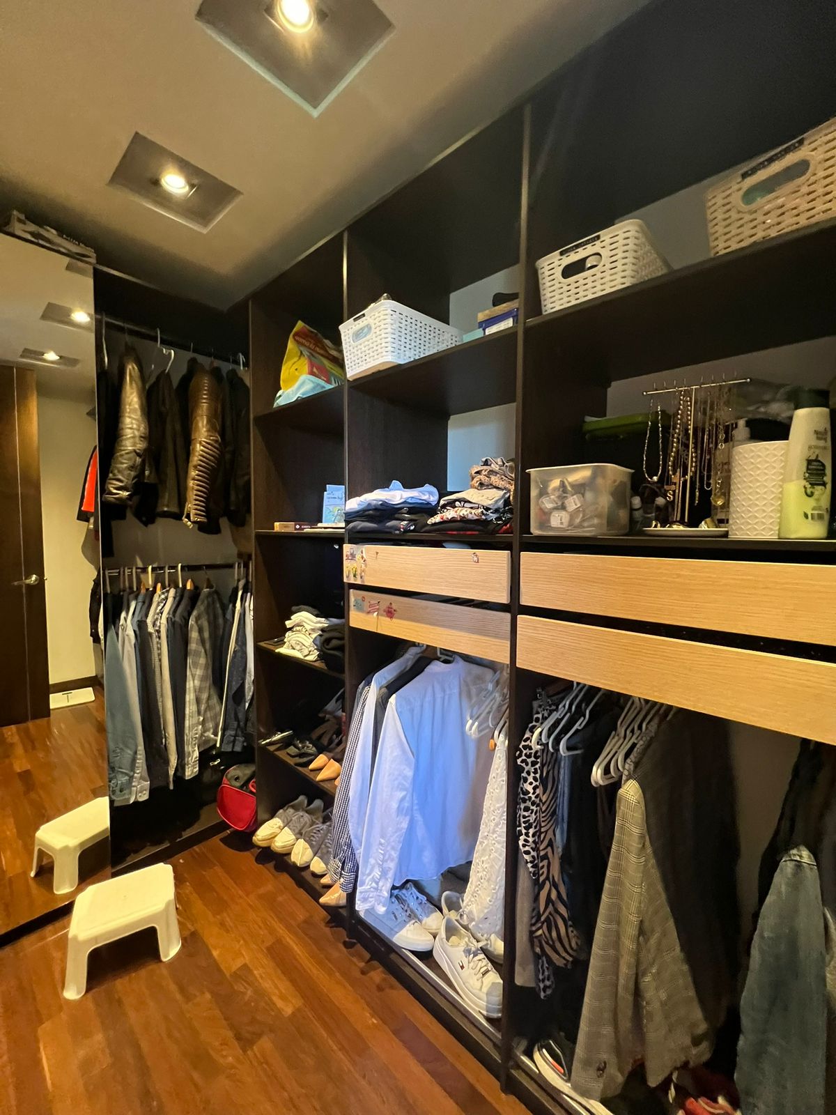APARTAMENTO POBLADO EXCLUSIVO