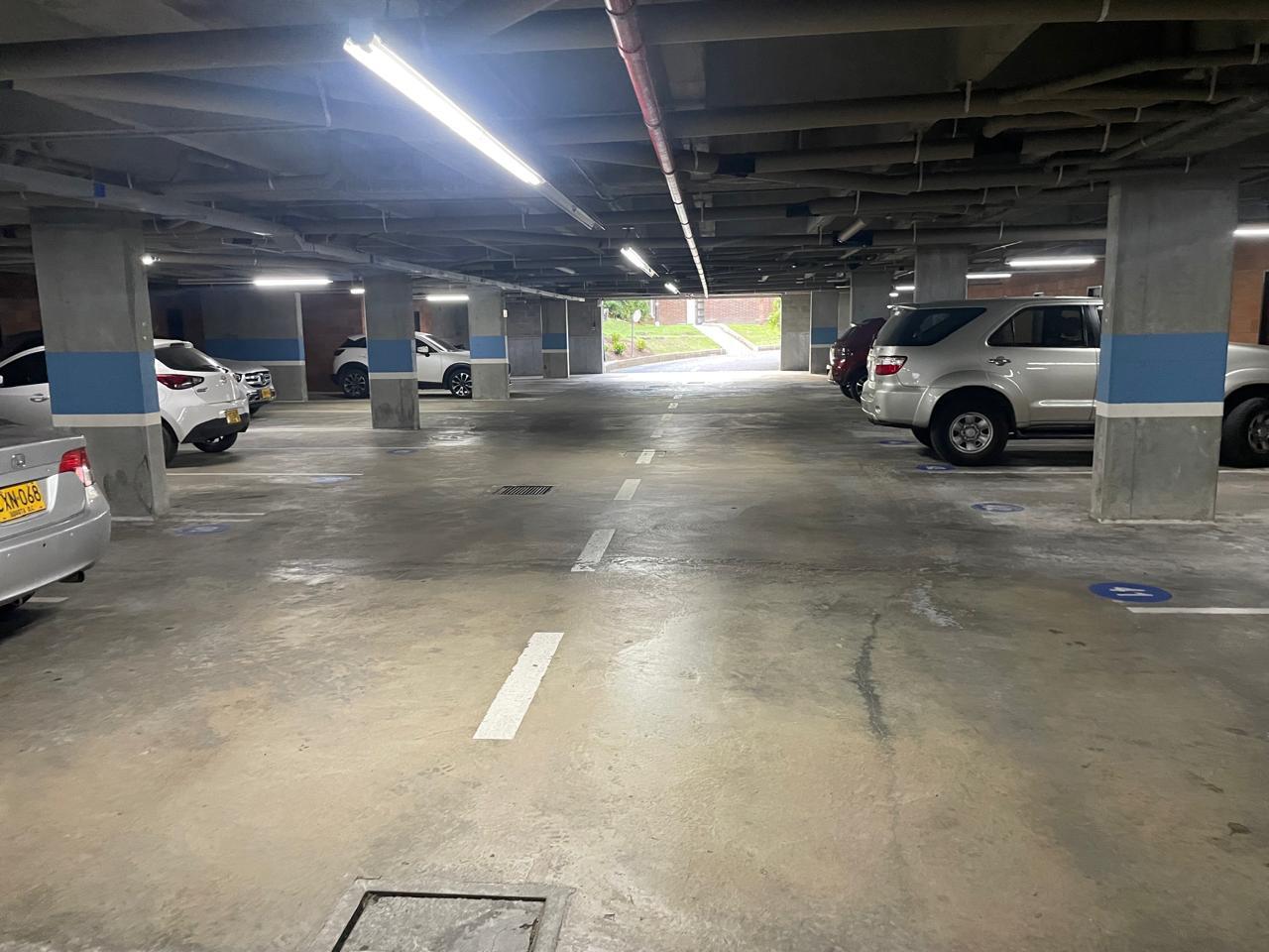 APARTAMENTO _RENTA CORTA por plataforma_  EN LLANOGRANDE 🍀