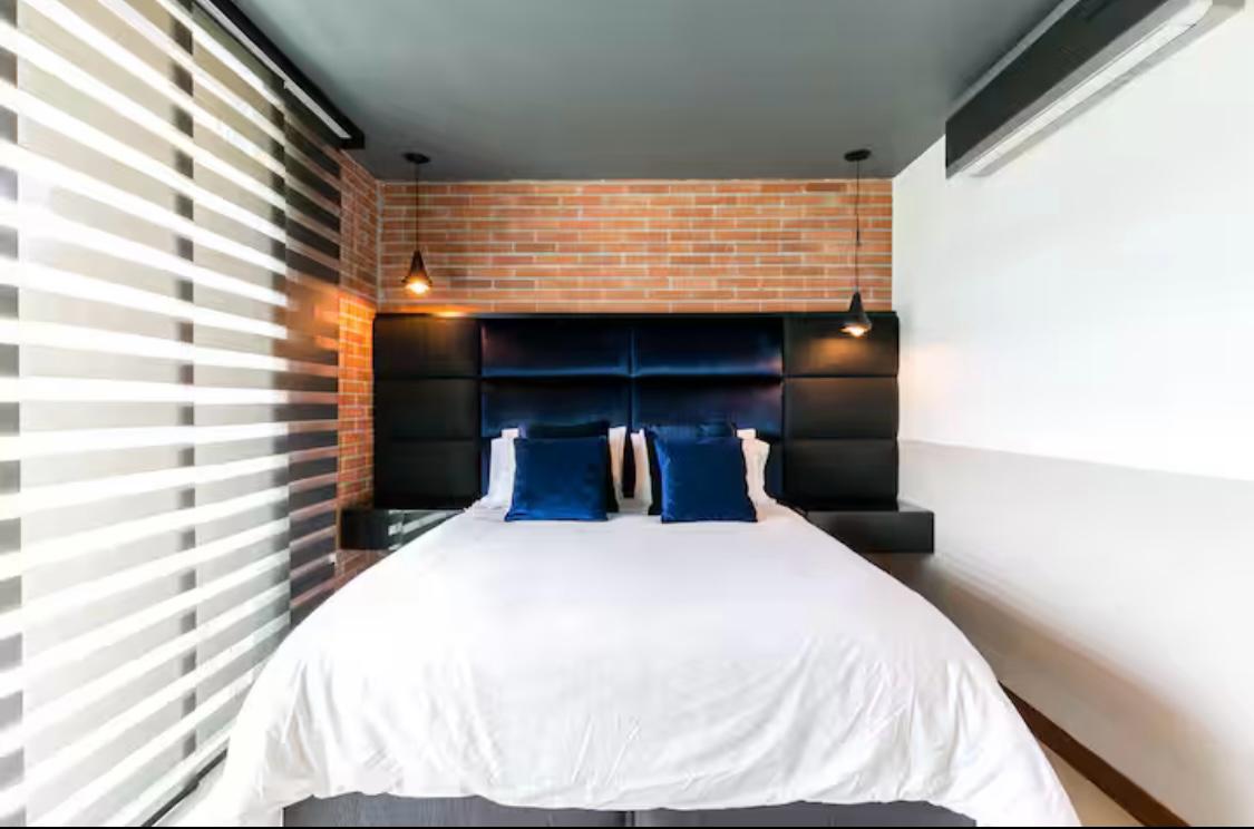 VENDE APARTAESTUDIO EL POBLADO MEDELLIN