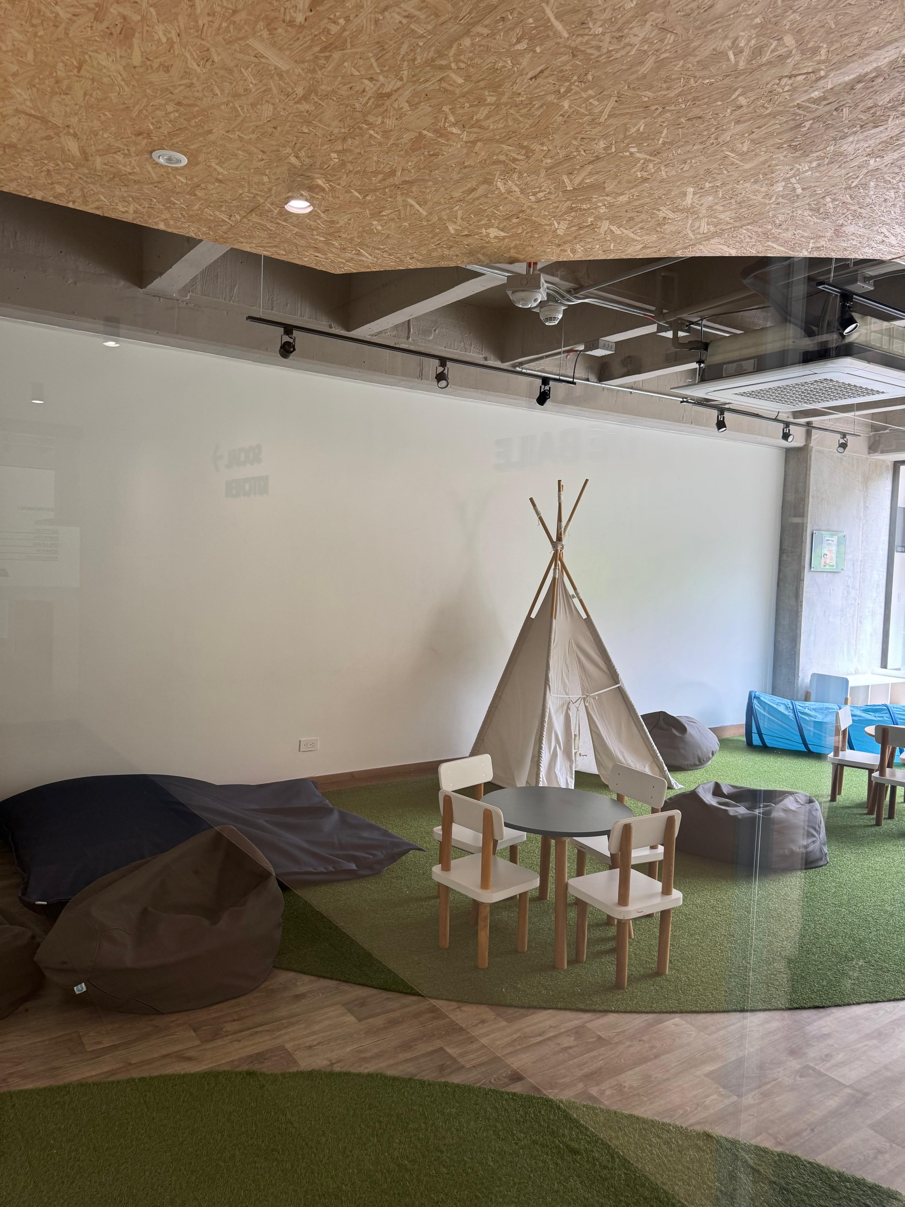 VENDO APARTAMENTO NUEVO EL POBLADO  EN CIUDAD DEL RIO ✅