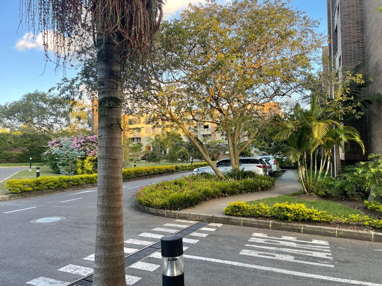 APARTAMENTO _RENTA CORTA por plataforma_  EN LLANOGRANDE 🍀