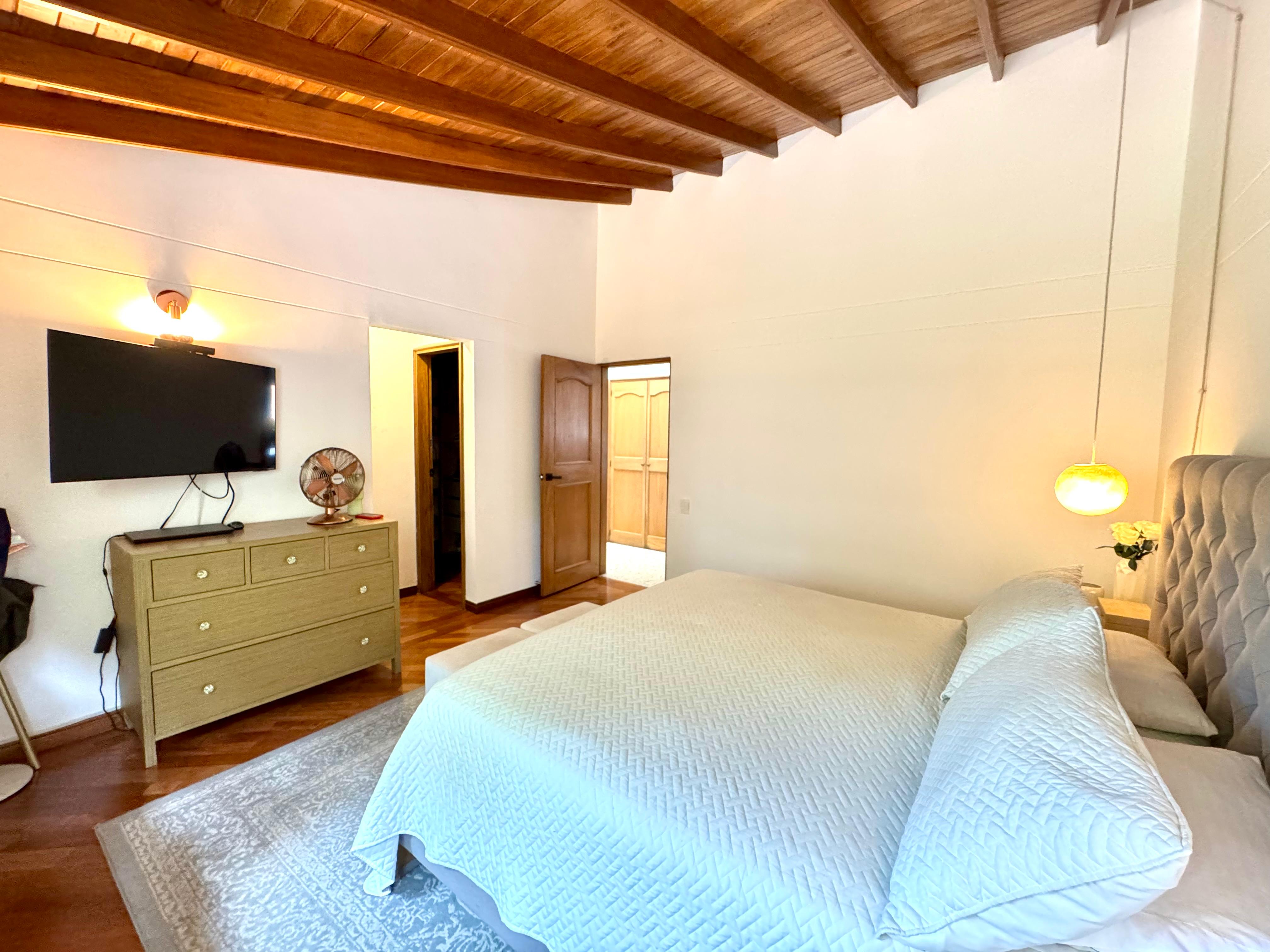 VENTA CASAEN URBANIZACION  MEDELLIN POBLADO SAN LUCAS