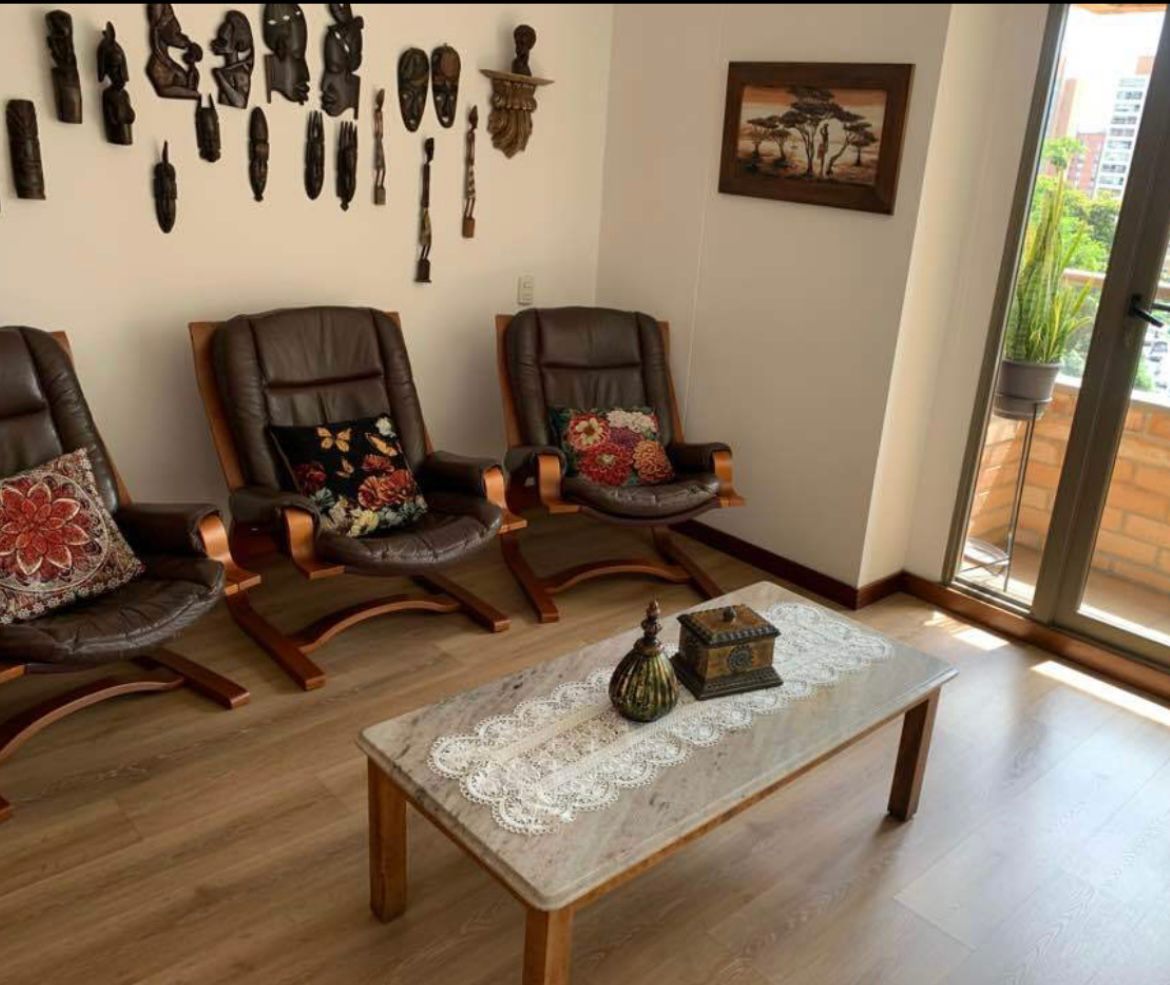 VENTA APARTAMENTO POBLADO CERCA A LA MILLA DE ORO