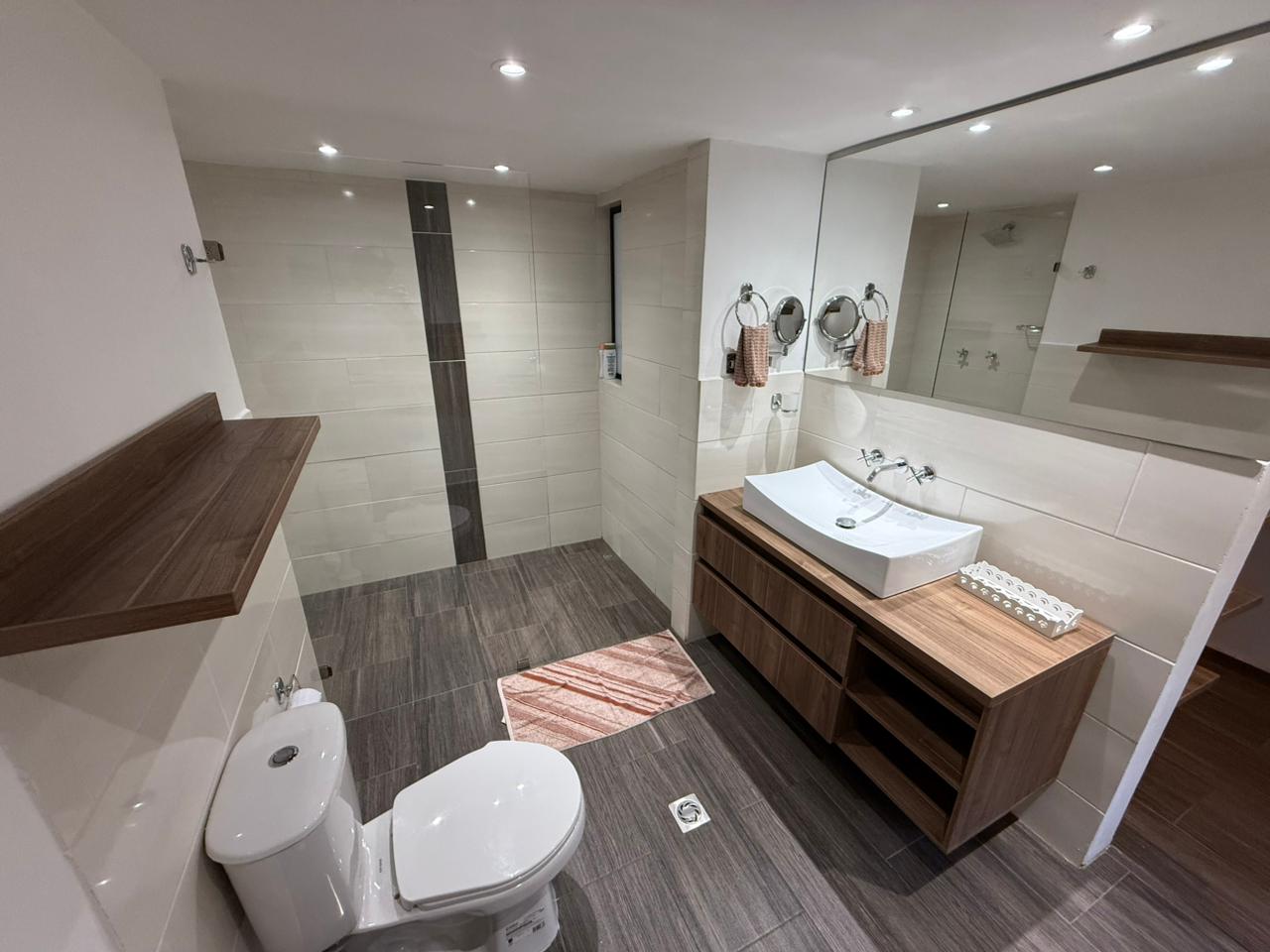 VENTA Apartamento en EL POBLADO- transversal inferior  Medellin ✅