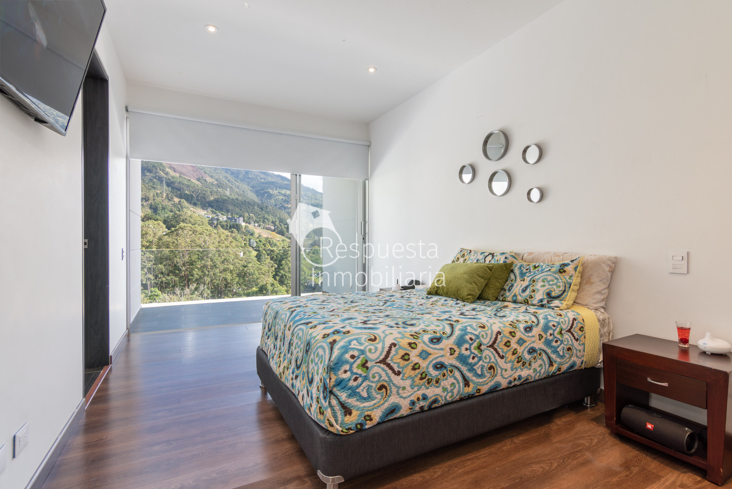 Vendo exclusiva casa MEDELLIN  via Las Palmas  sector chuzcalito 🍀