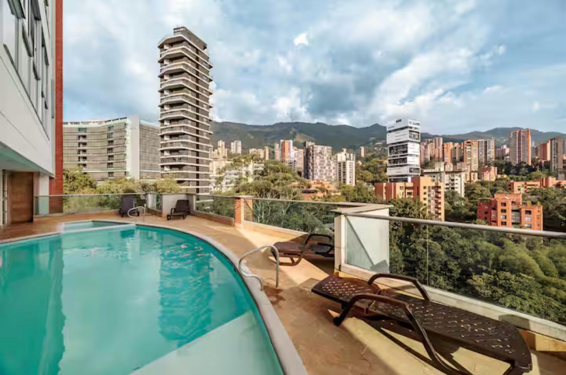 VENDO APARTAESTUDIO POBLADO RENTA CORTA ✅