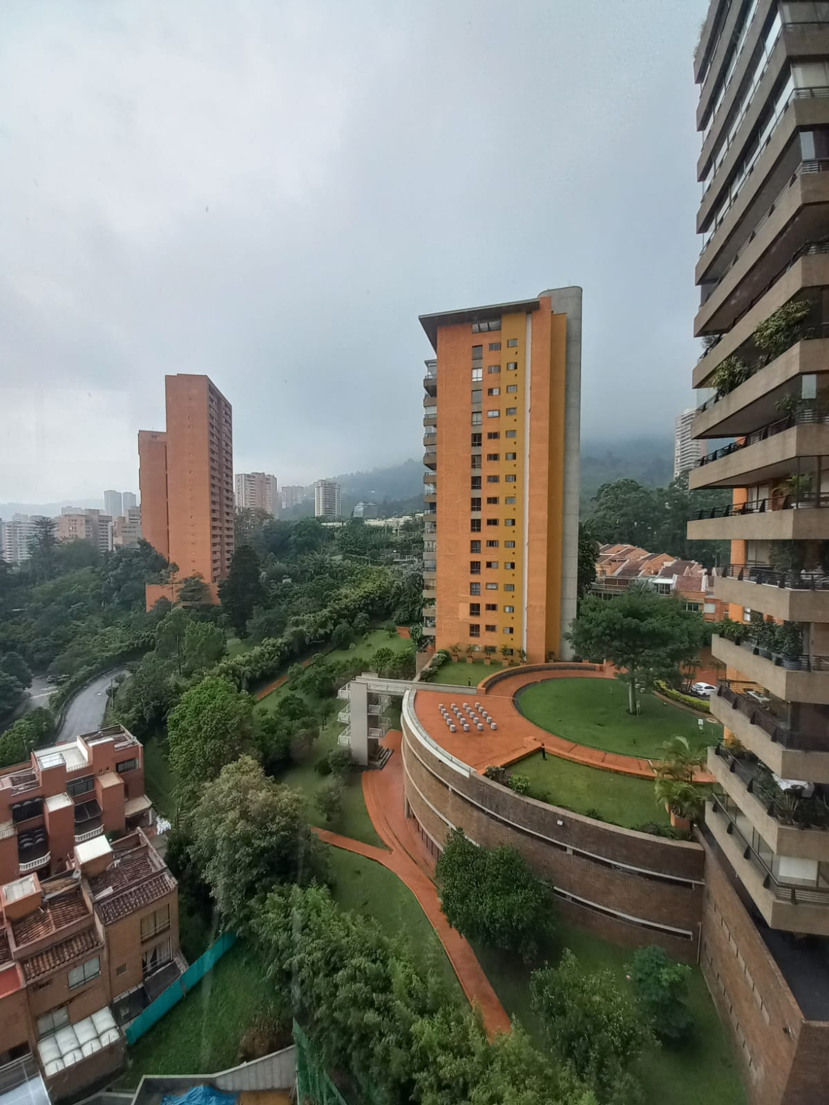 VENTA APARTAMENTO EN EL POBLADO MEDELLIN SECTOR EL TESORO ✅