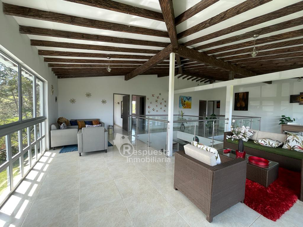 Vendo Finca EL PEÑOL  Antioquia tambien se puede usar como hotel.