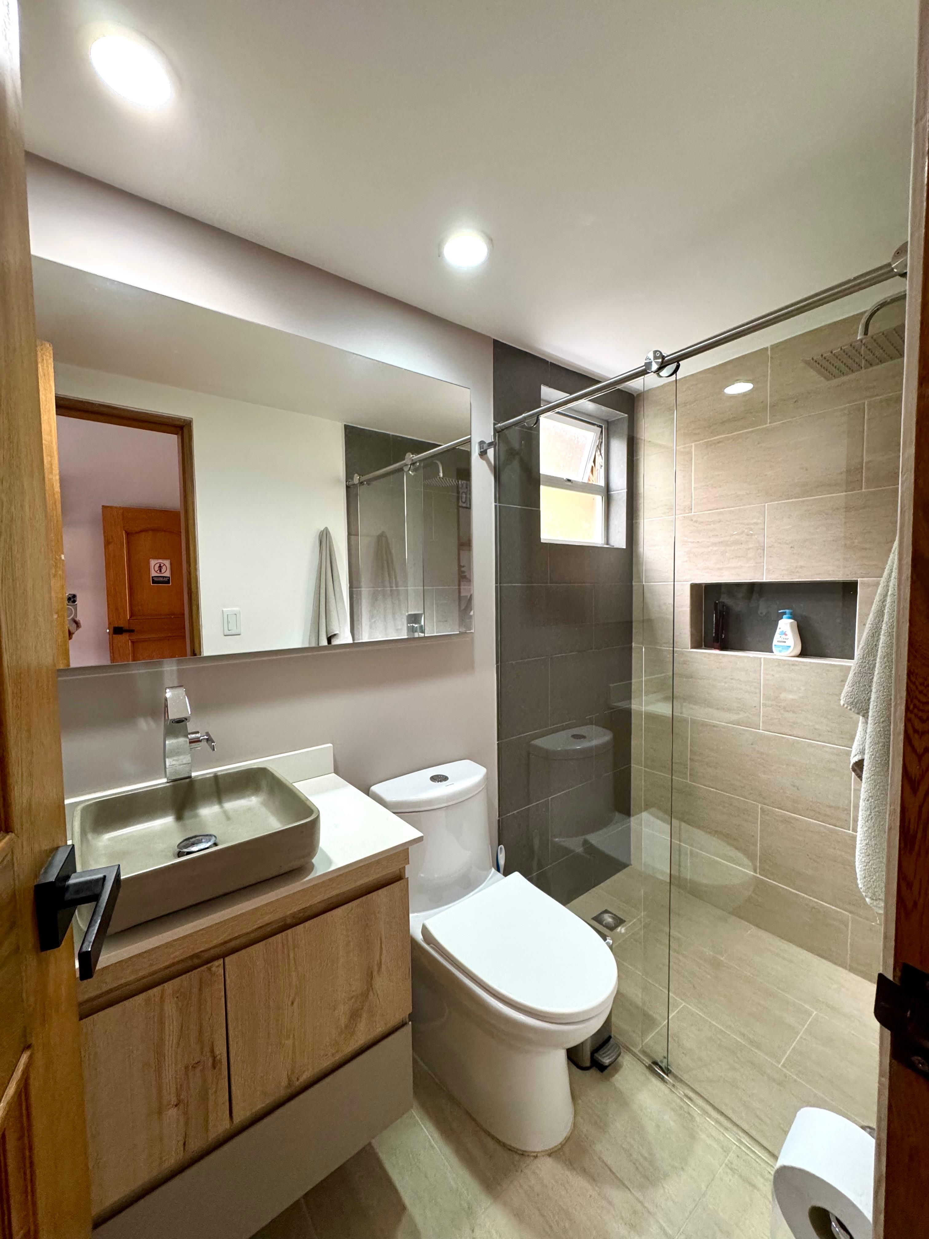 VENTA CASAEN URBANIZACION  MEDELLIN POBLADO SAN LUCAS