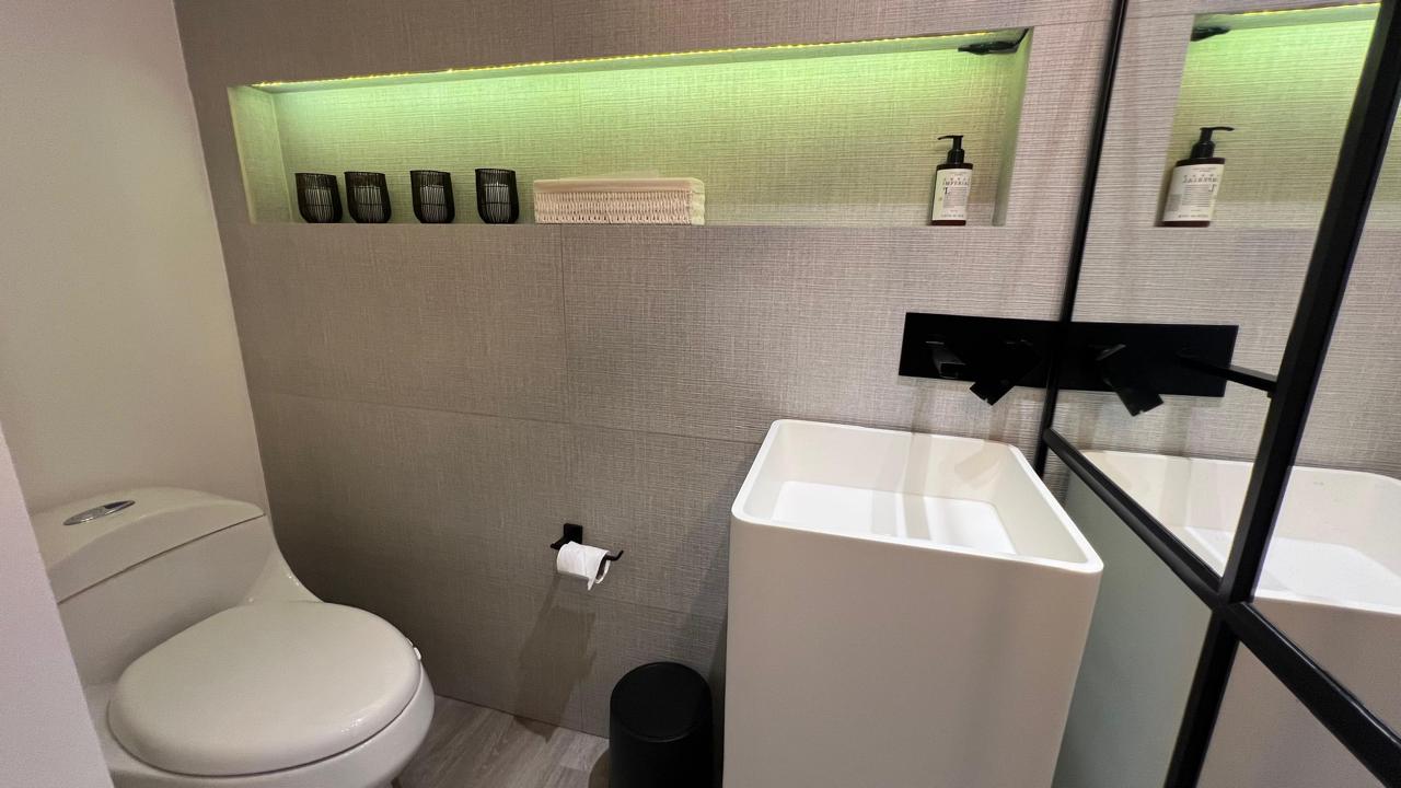 VENTA APARTAMENTO CON TERRAZA EL POBLADO CERCA AL TESORO