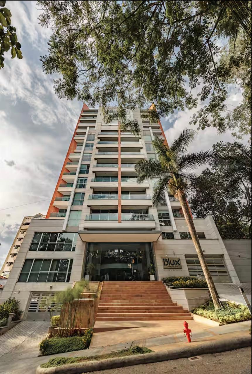 VENDO APARTAESTUDIO POBLADO RENTA CORTA ✅