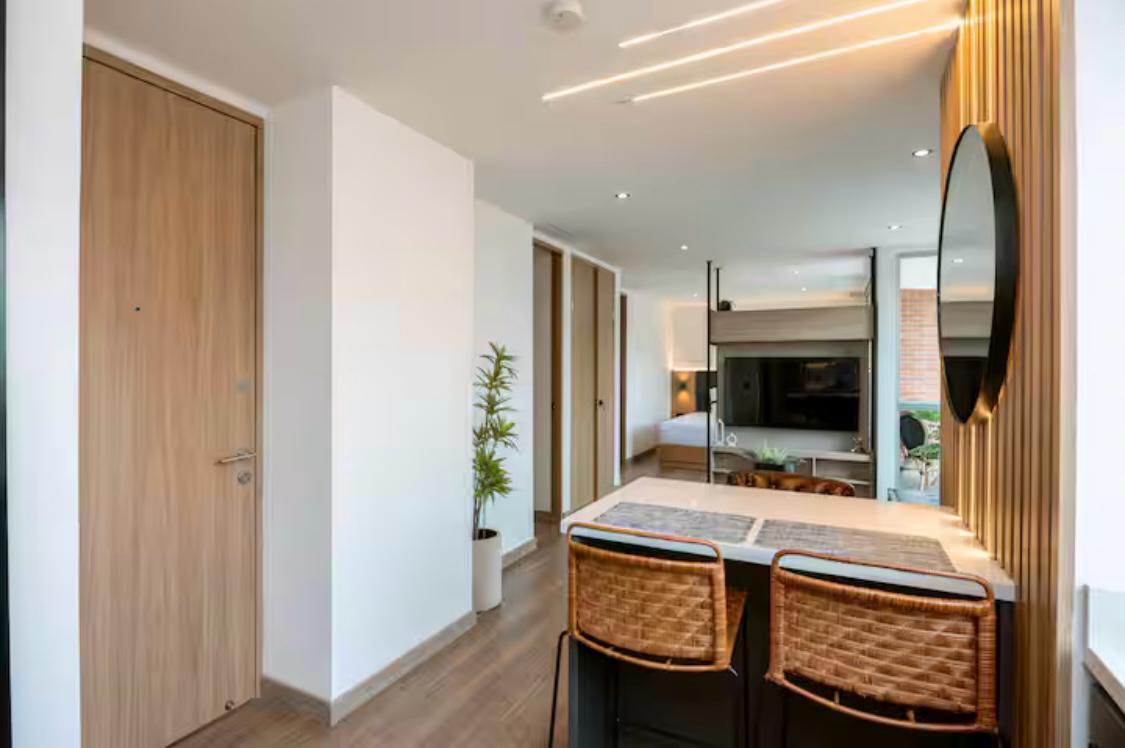 VENDO APARTAESTUDIO POBLADO RENTA CORTA ✅