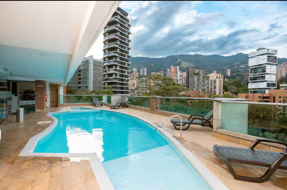 VENDO APARTAESTUDIO POBLADO RENTA CORTA ✅