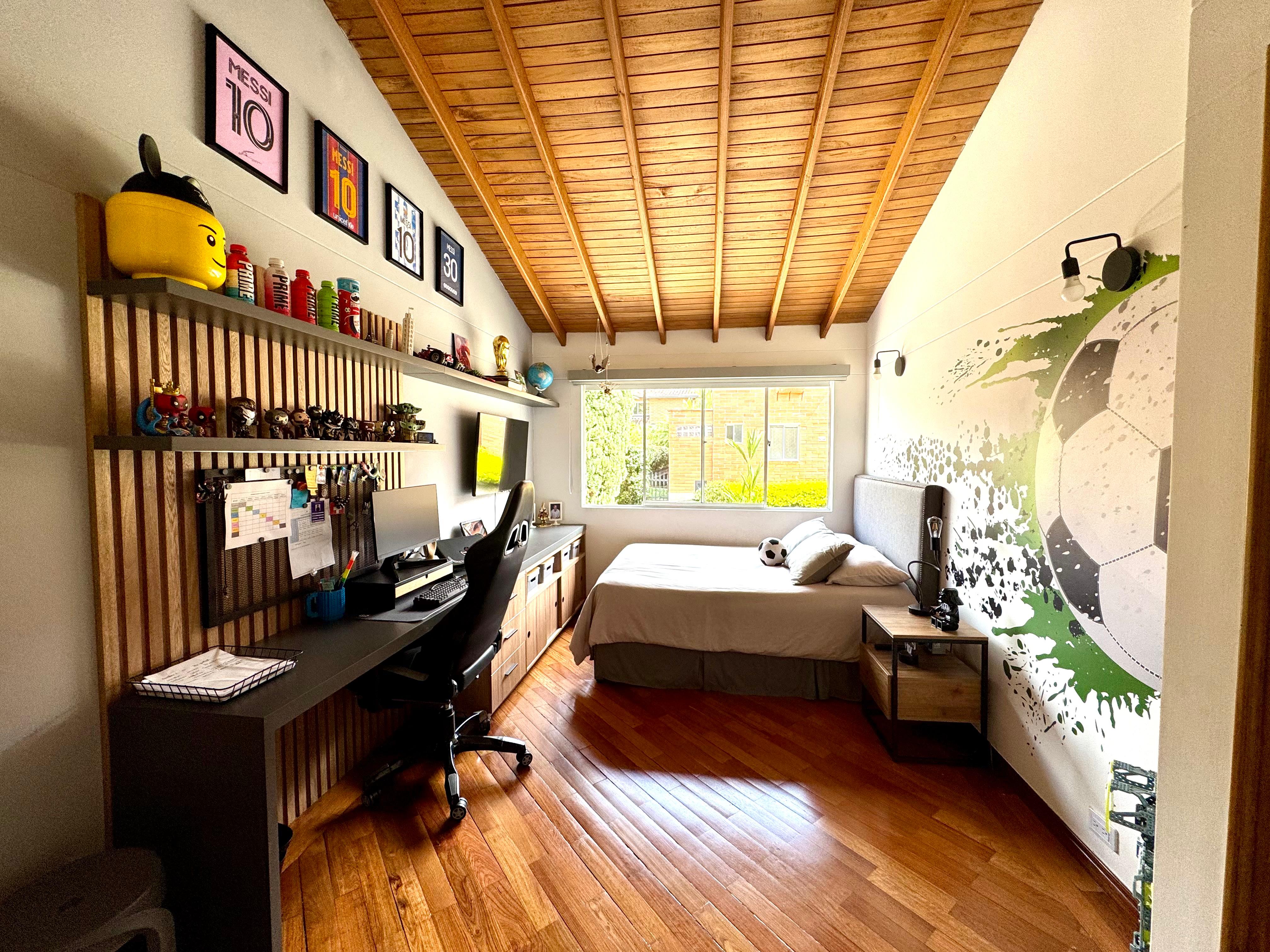 VENTA CASAEN URBANIZACION  MEDELLIN POBLADO SAN LUCAS
