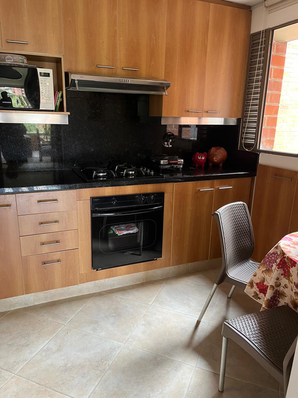 VENTA APARTAMENTO POBLADO CERCA A LA MILLA DE ORO