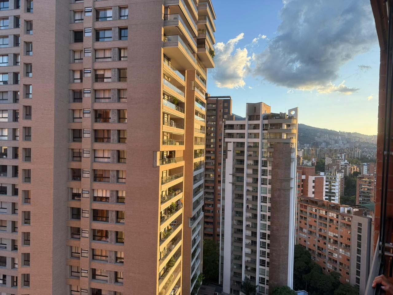VENTA APARTAMENTO POBLADO MEDELLIN SANTA MARIA DE LOS ANGELES