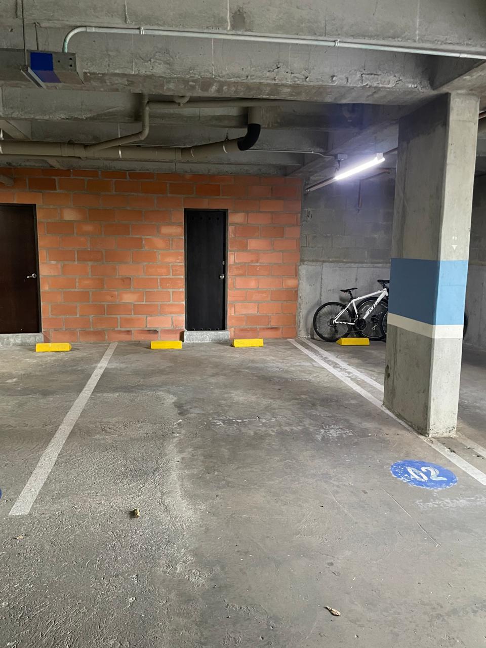 APARTAMENTO _RENTA CORTA por plataforma_  EN LLANOGRANDE 🍀
