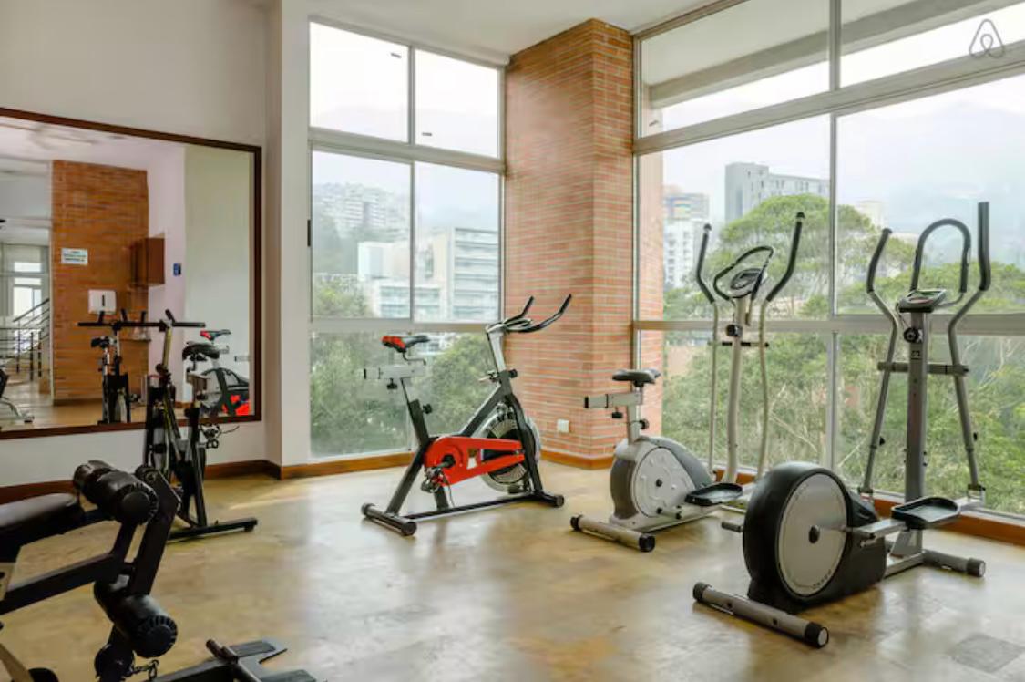 VENDE APARTAESTUDIO EL POBLADO MEDELLIN