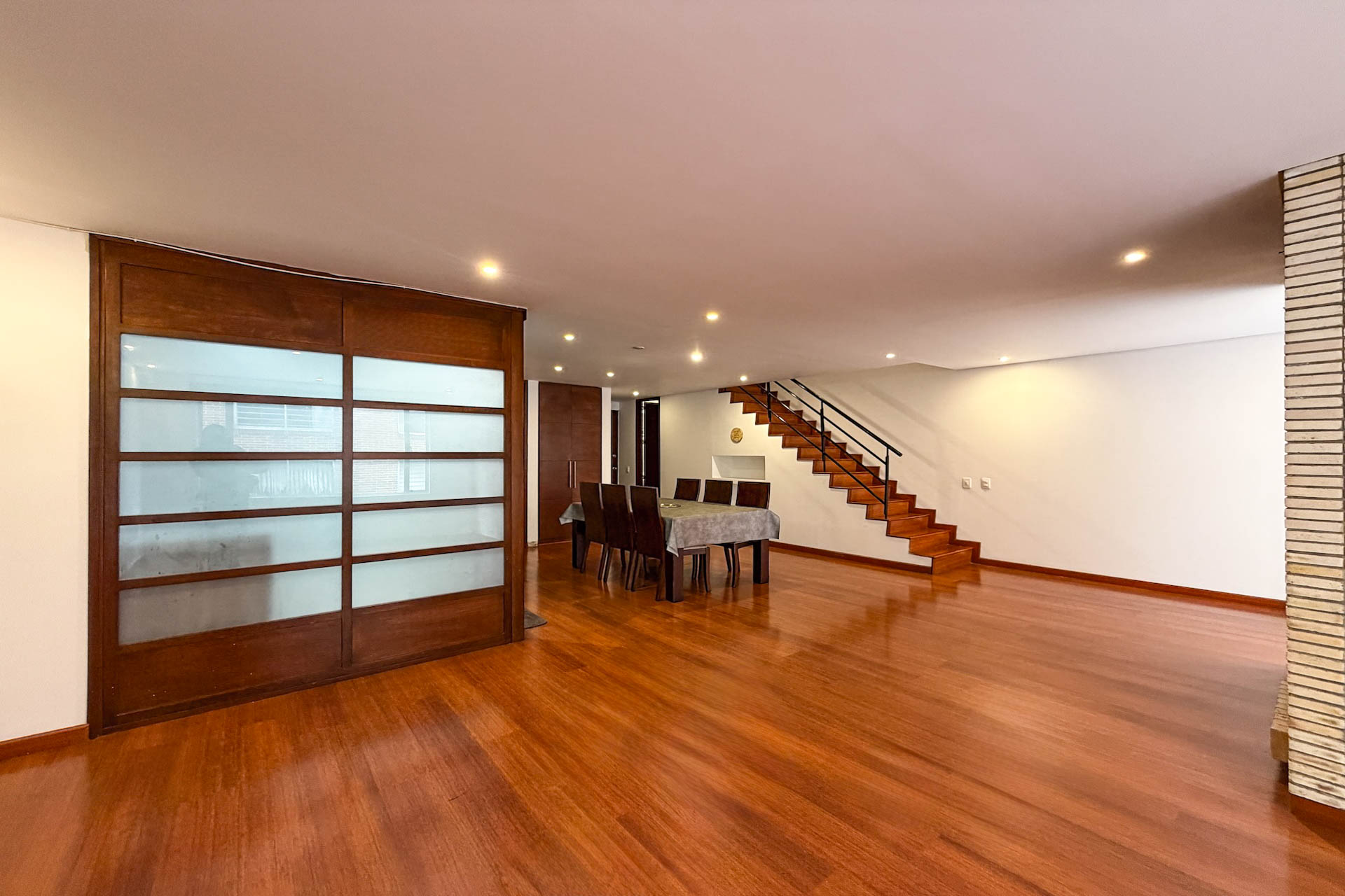 Apartamento en venta o arriendo en Santa Bárbara