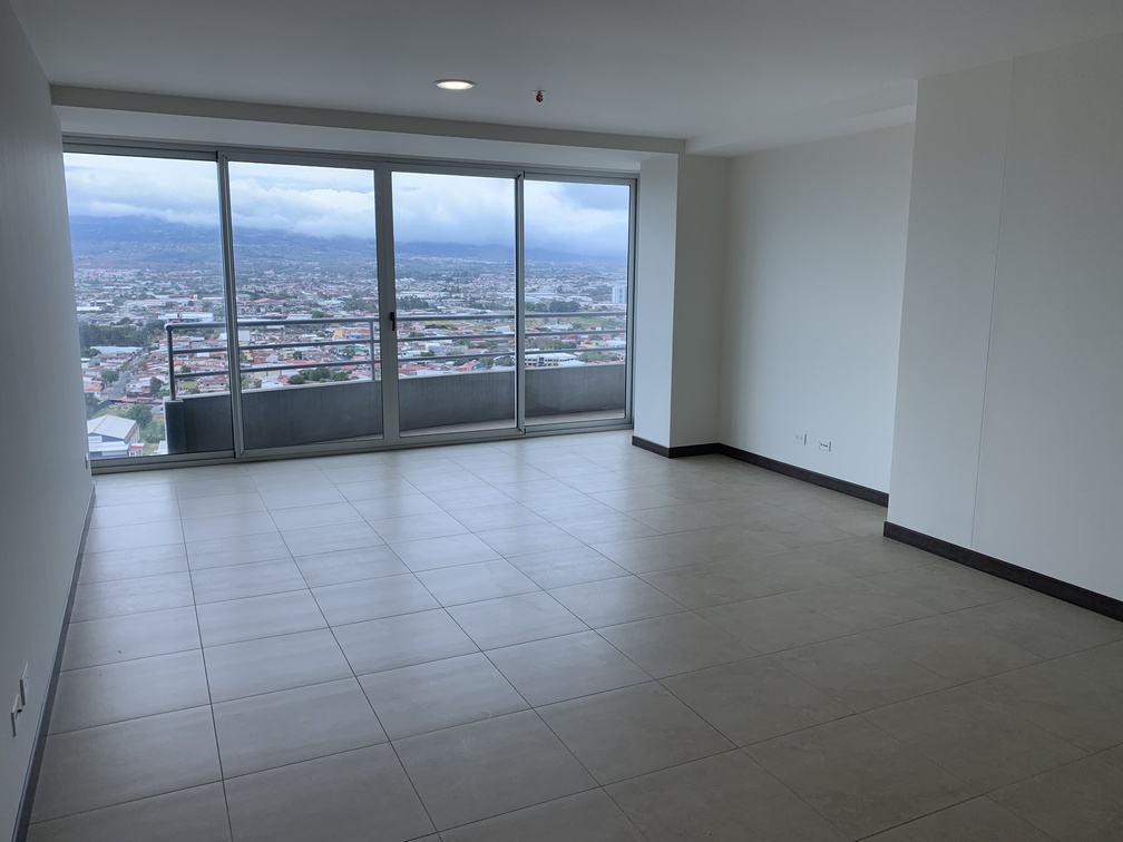 Amplio apartamento de 3 dormitorios Torres Paseo Colón