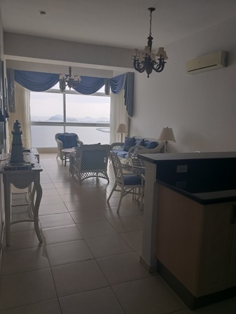 SEA Confiable Vende Apartamento Avenida Balboa PH Vista Mar