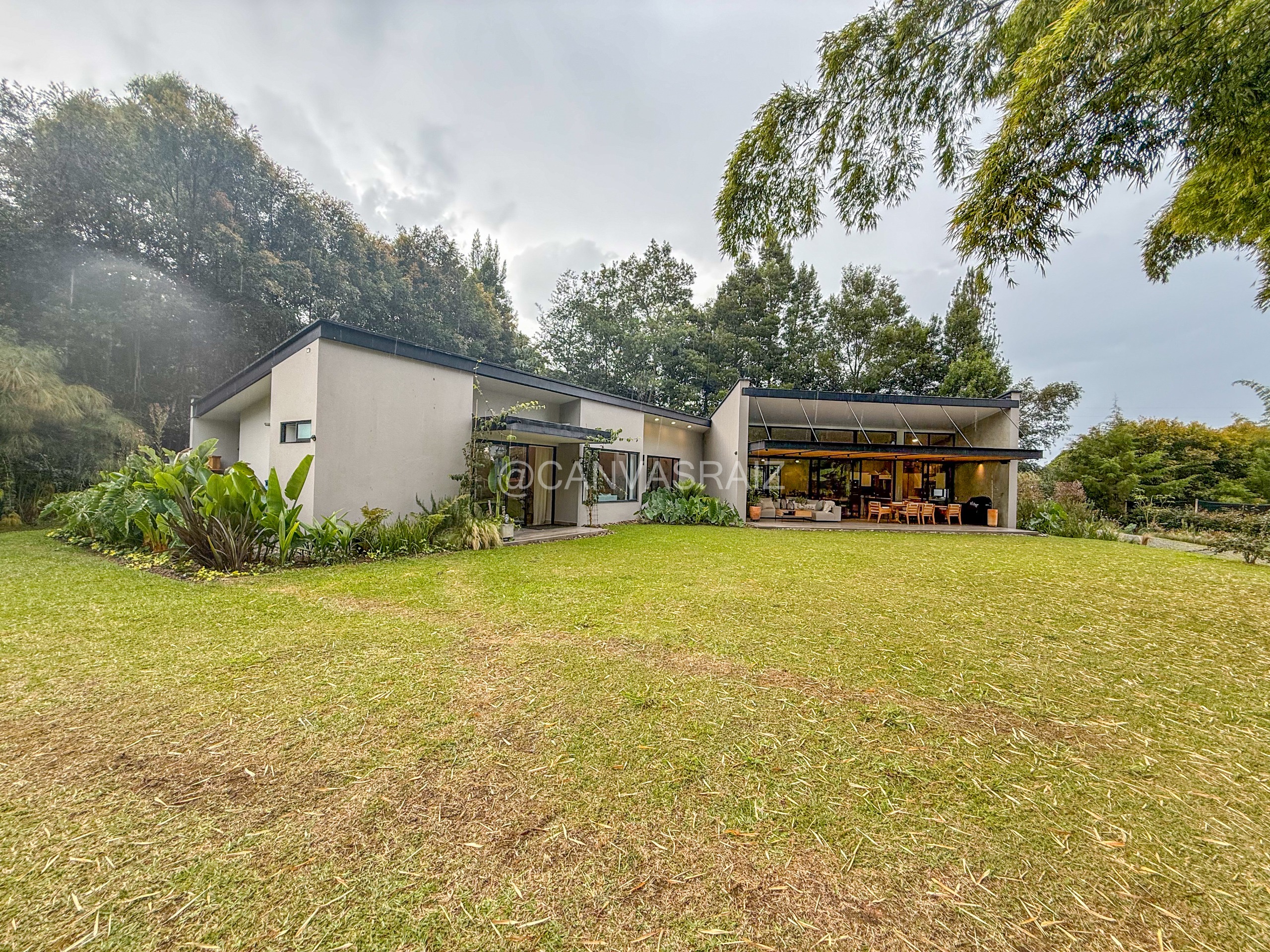 Casa campestre en parcela privada vía San Antonio - La Ceja