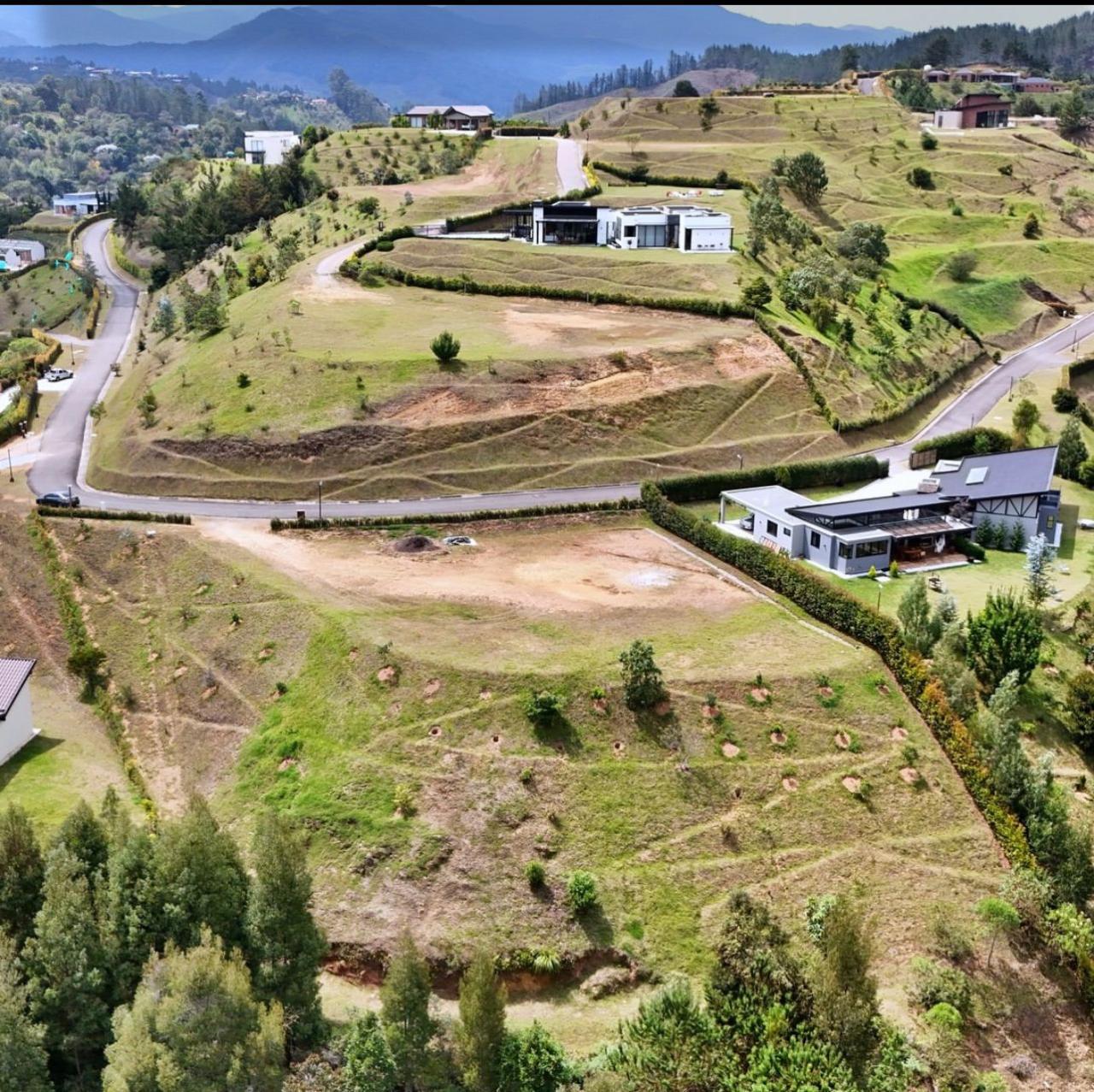 LOTE EN PARCELACION EN EL RETIRO